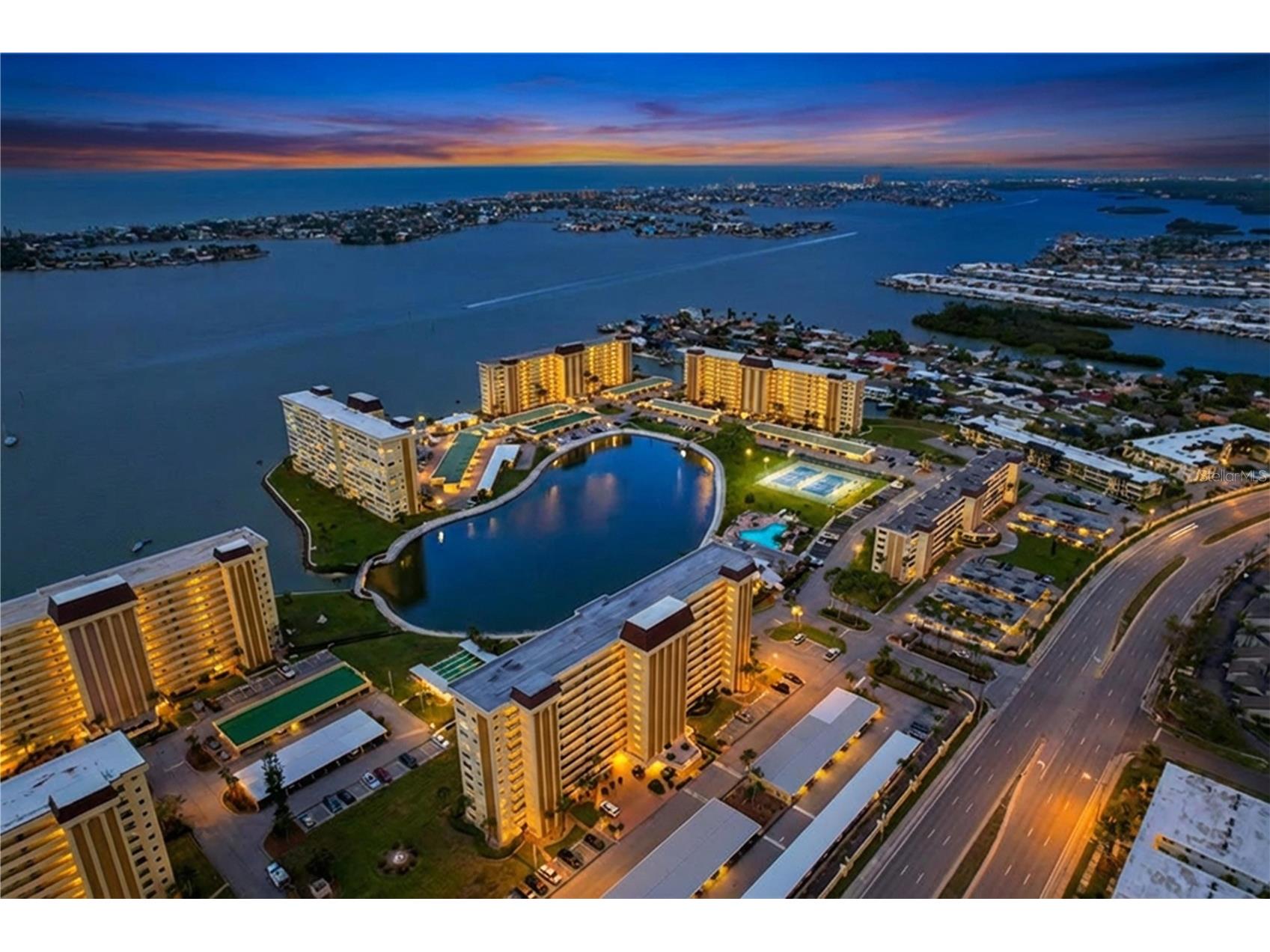 4650 Cove Circle #209 Saint Petersburg FL 33708 TB8487421 image46