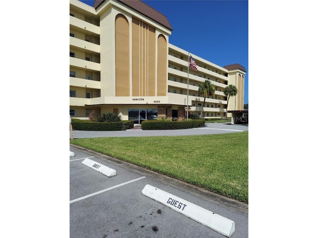 4650 Cove Circle #304 Saint Petersburg FL 33708 - BOCA CIEGA BAY U8171467 image1