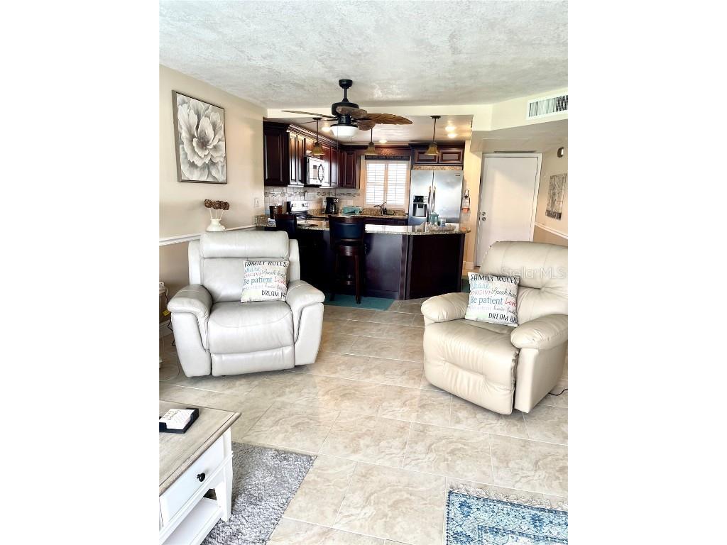4650 Cove Circle #402 Saint Petersburg FL 33708 TB8443589 image16