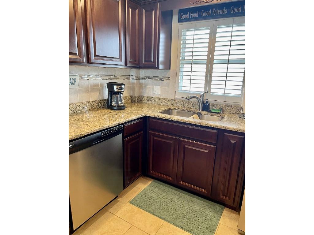 4650 Cove Circle #402 Saint Petersburg FL 33708 TB8443589 image8