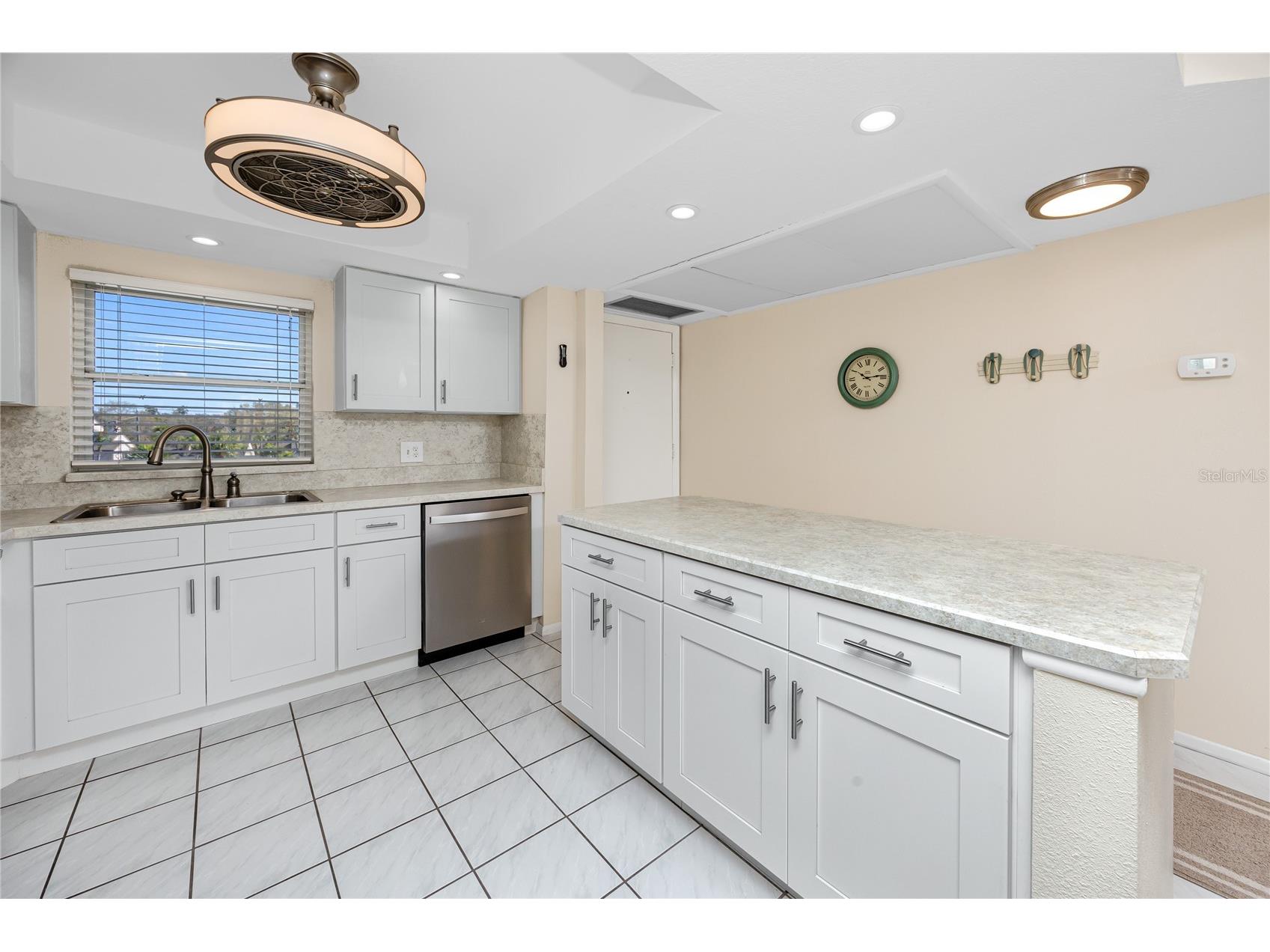 4650 Cove Circle #409 Saint Petersburg FL 33708 - BOCA CIEGA BAY TB8481390 image9