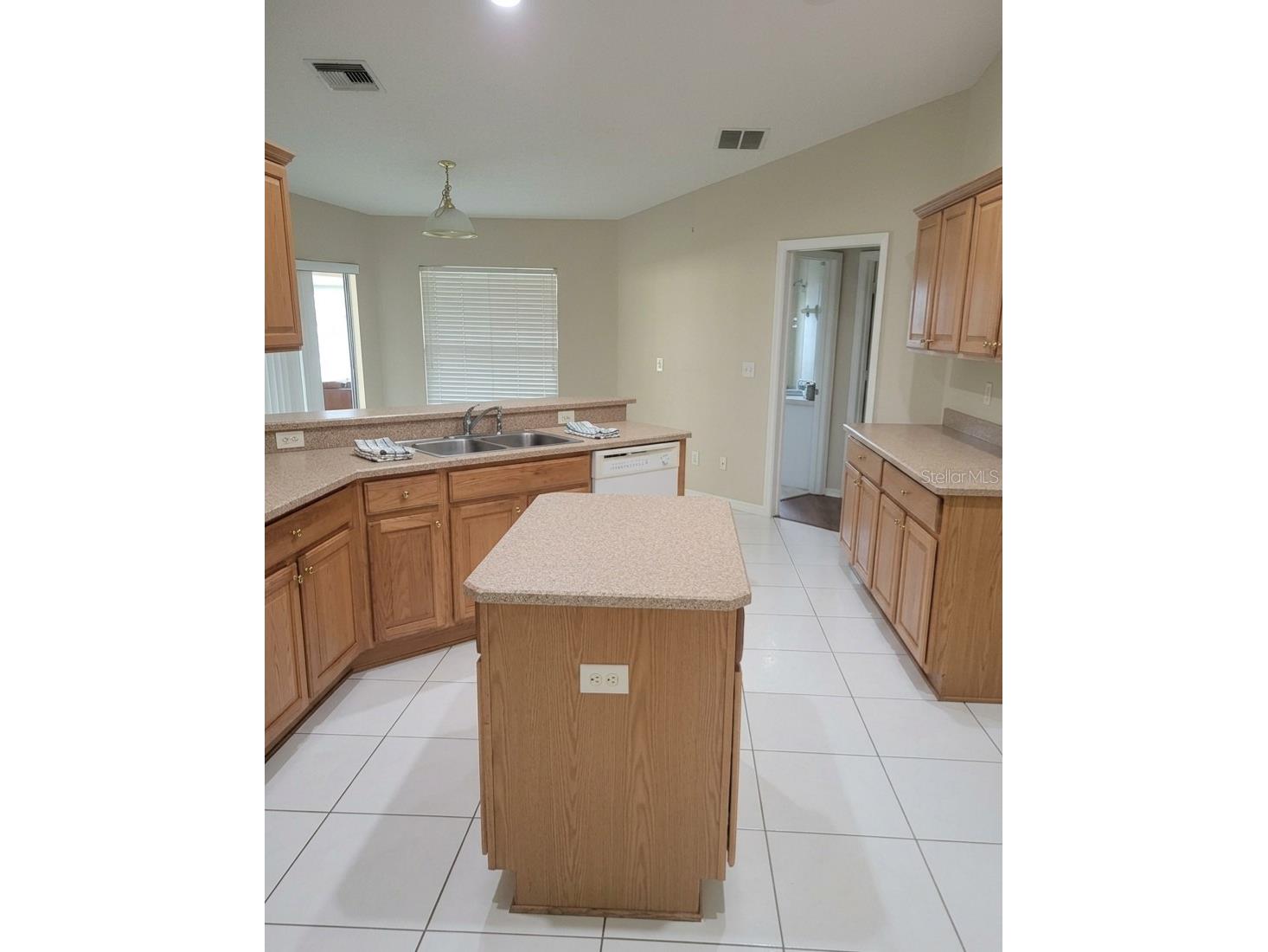 4650 NE 16th Place Ocala FL 34470 OM728145 image7