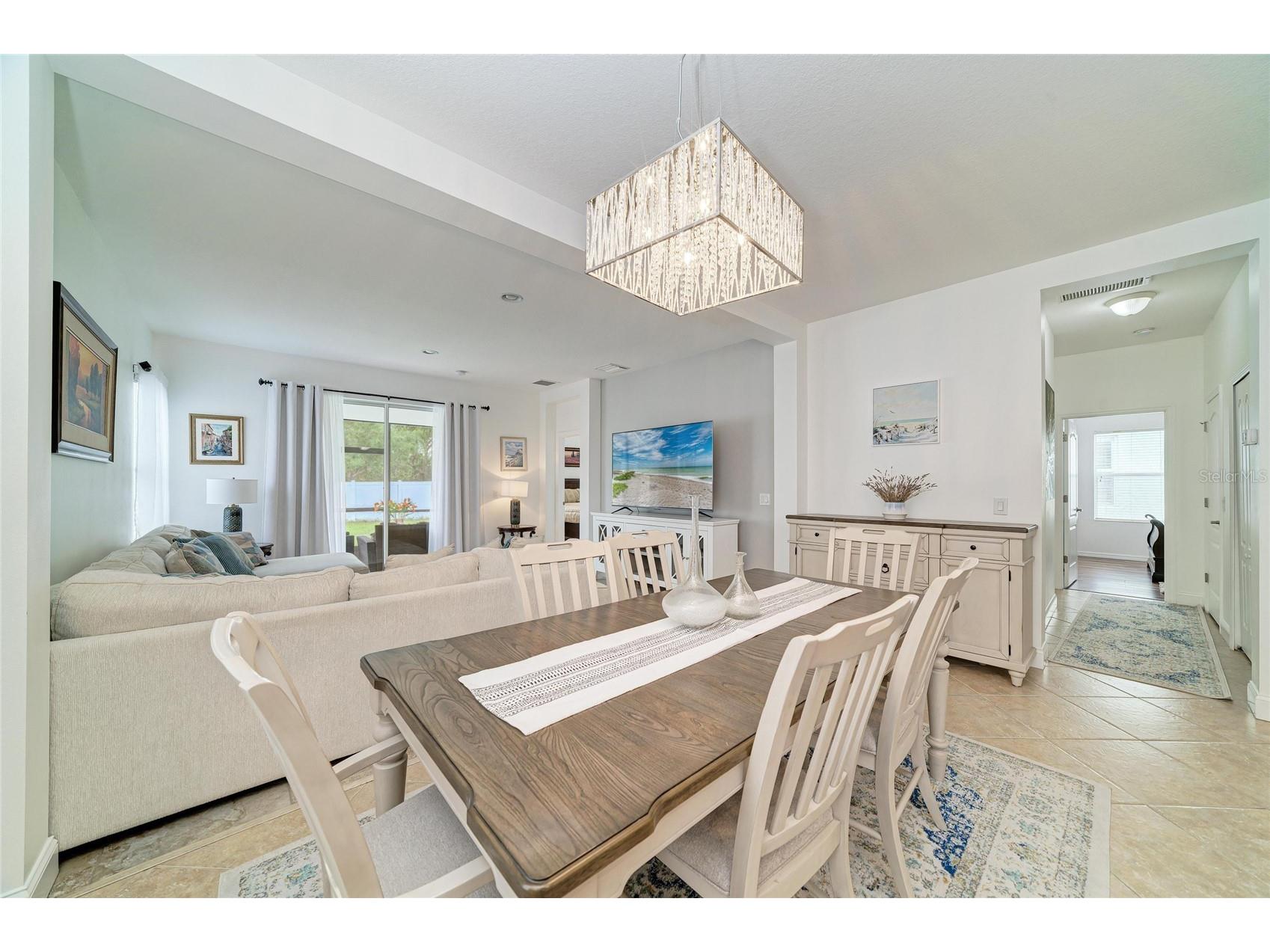 4650 Woodbrook Drive Sarasota FL 34243 A4689681 image18
