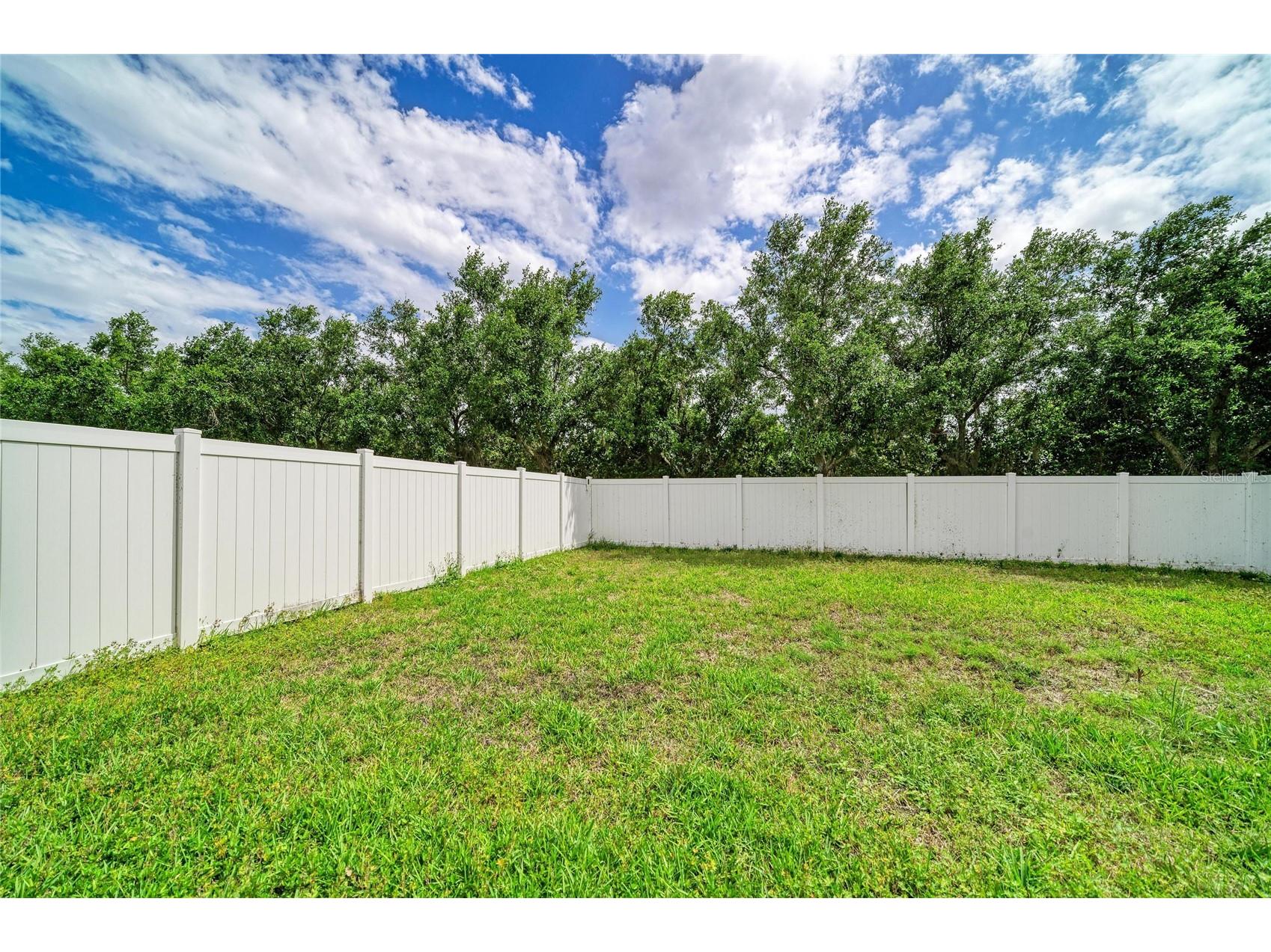 4650 Woodbrook Drive Sarasota FL 34243 A4689681 image40