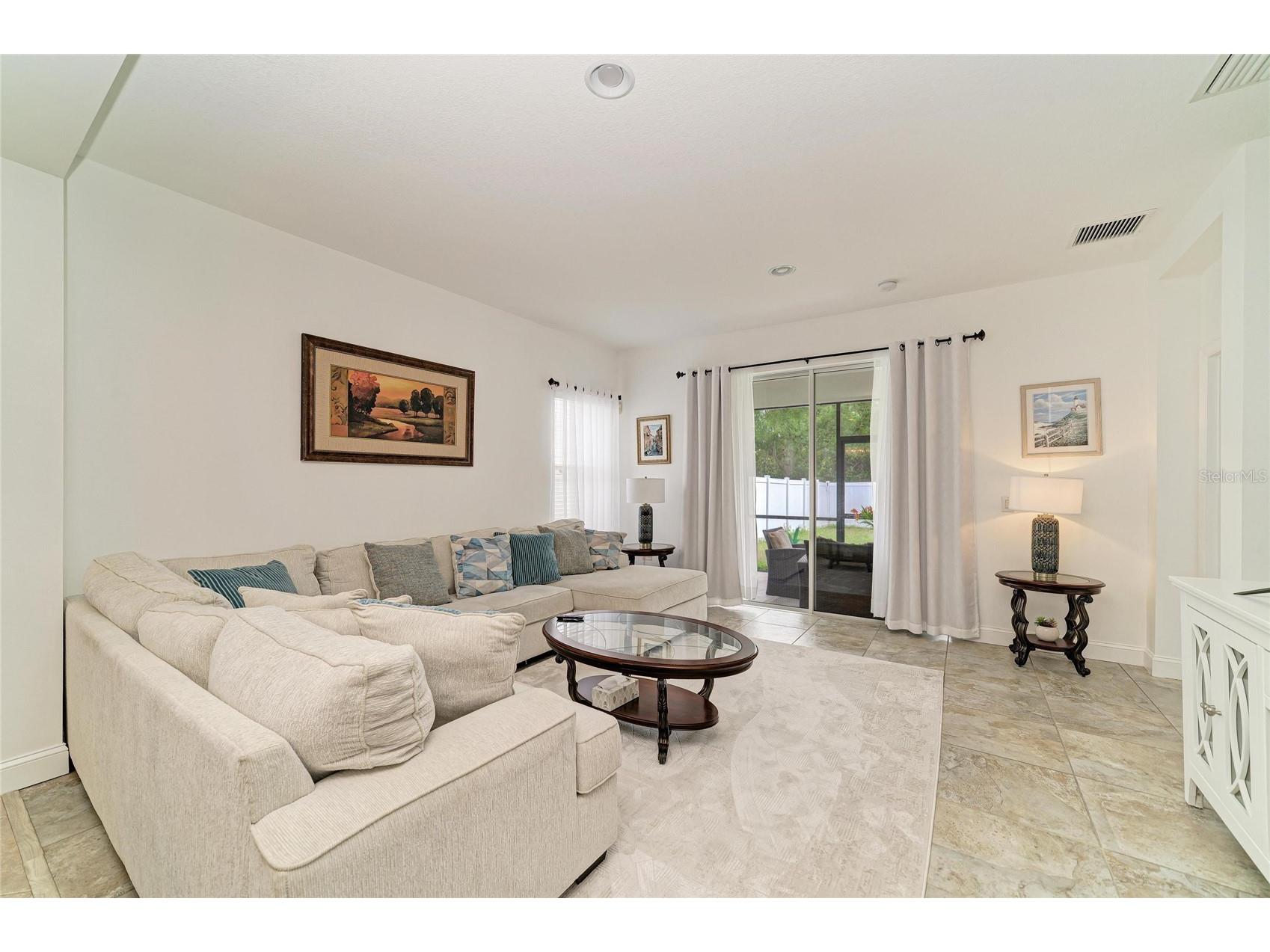 4650 Woodbrook Drive Sarasota FL 34243 A4689683 image19