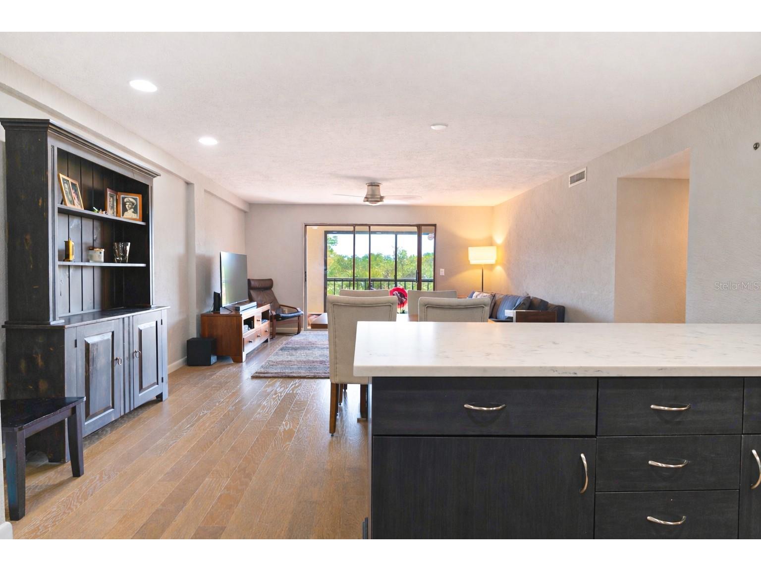 4651 1st Street NE #303 Saint Petersburg FL 33703 TB8488201 image8