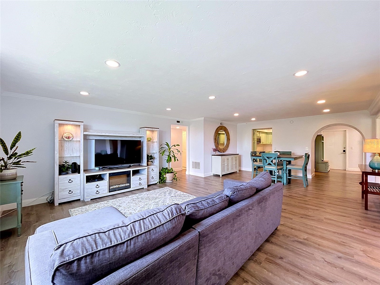 4651 1st Street NE #311 Saint Petersburg FL 33703 TB8513553 image9