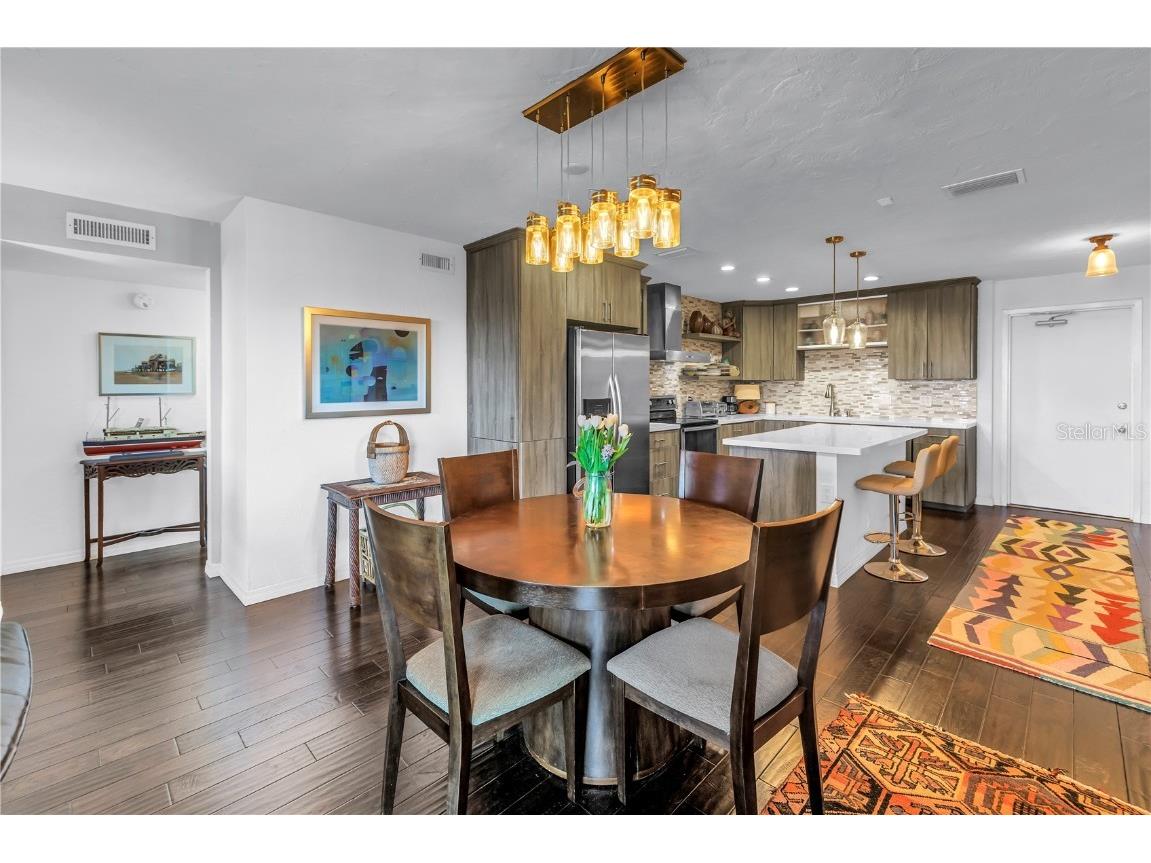 4651 1st Street NE #402 Saint Petersburg FL 33703 TB8450164 image9