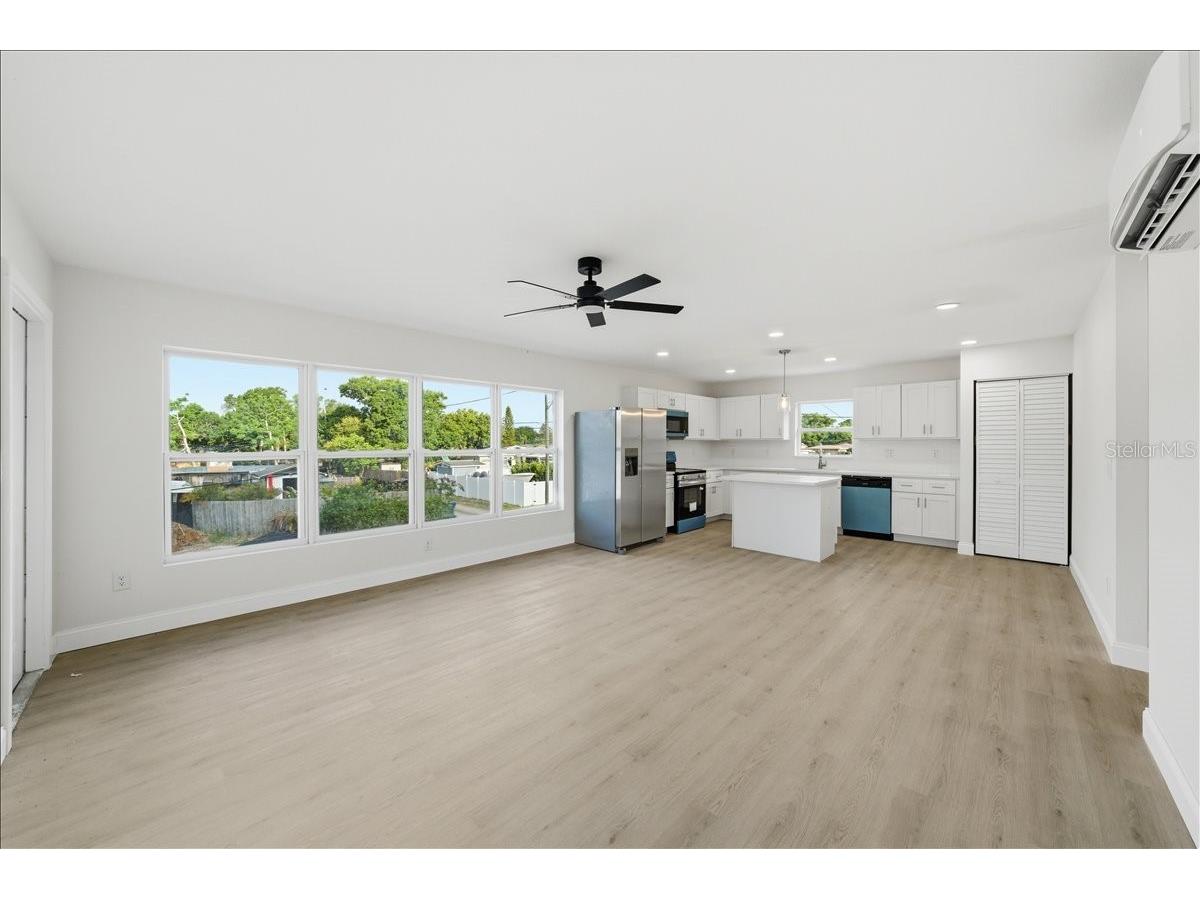 4651 22nd Avenue N Saint Petersburg FL 33713 TB8502633 image63