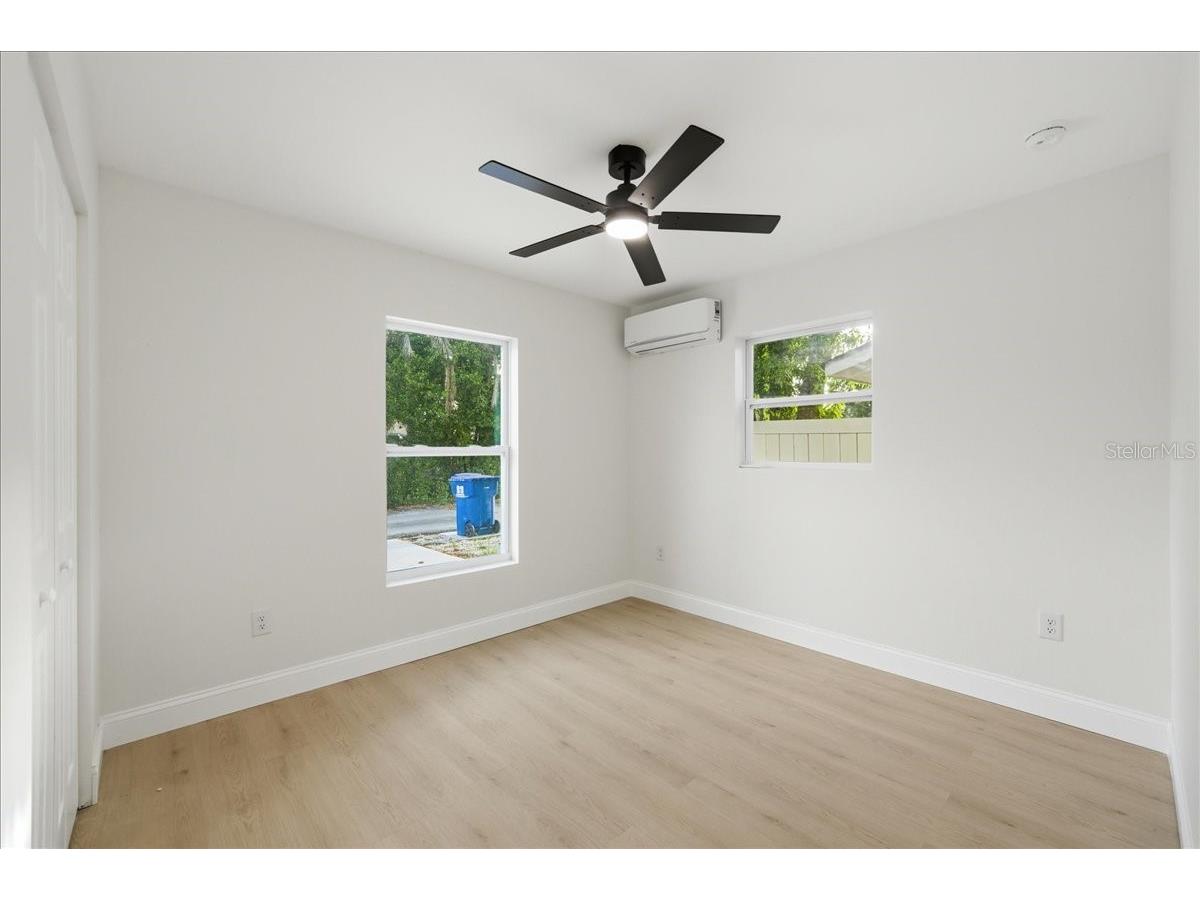4651 22nd Avenue N Saint Petersburg FL 33713 TB8502633 image75