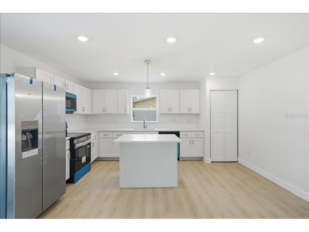 4651 22nd Avenue N Saint Petersburg FL 33713 TB8502633 image84
