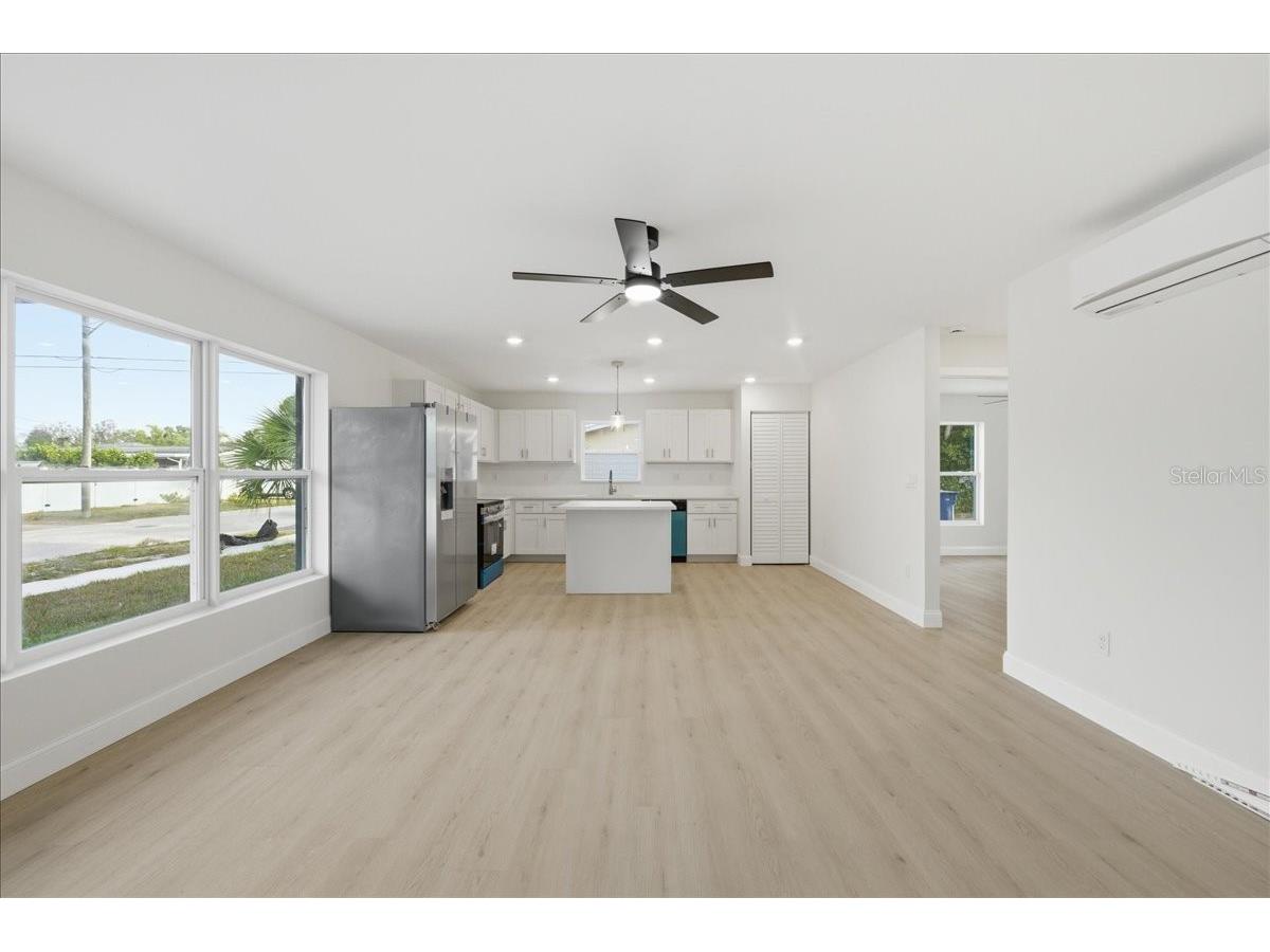 4651 22nd Avenue N Saint Petersburg FL 33713 TB8502633 image89
