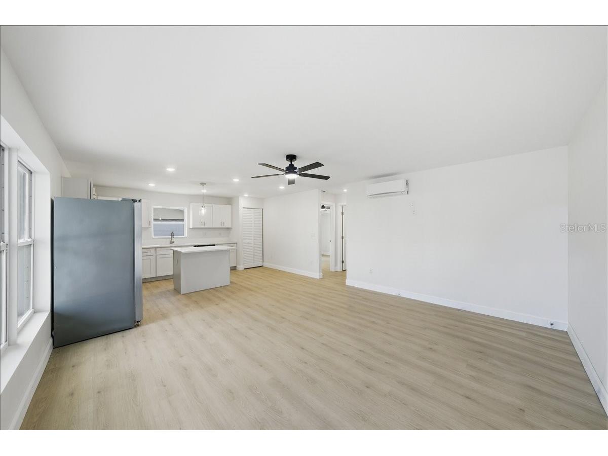 4651 22nd Avenue N Saint Petersburg FL 33713 TB8502633 image95