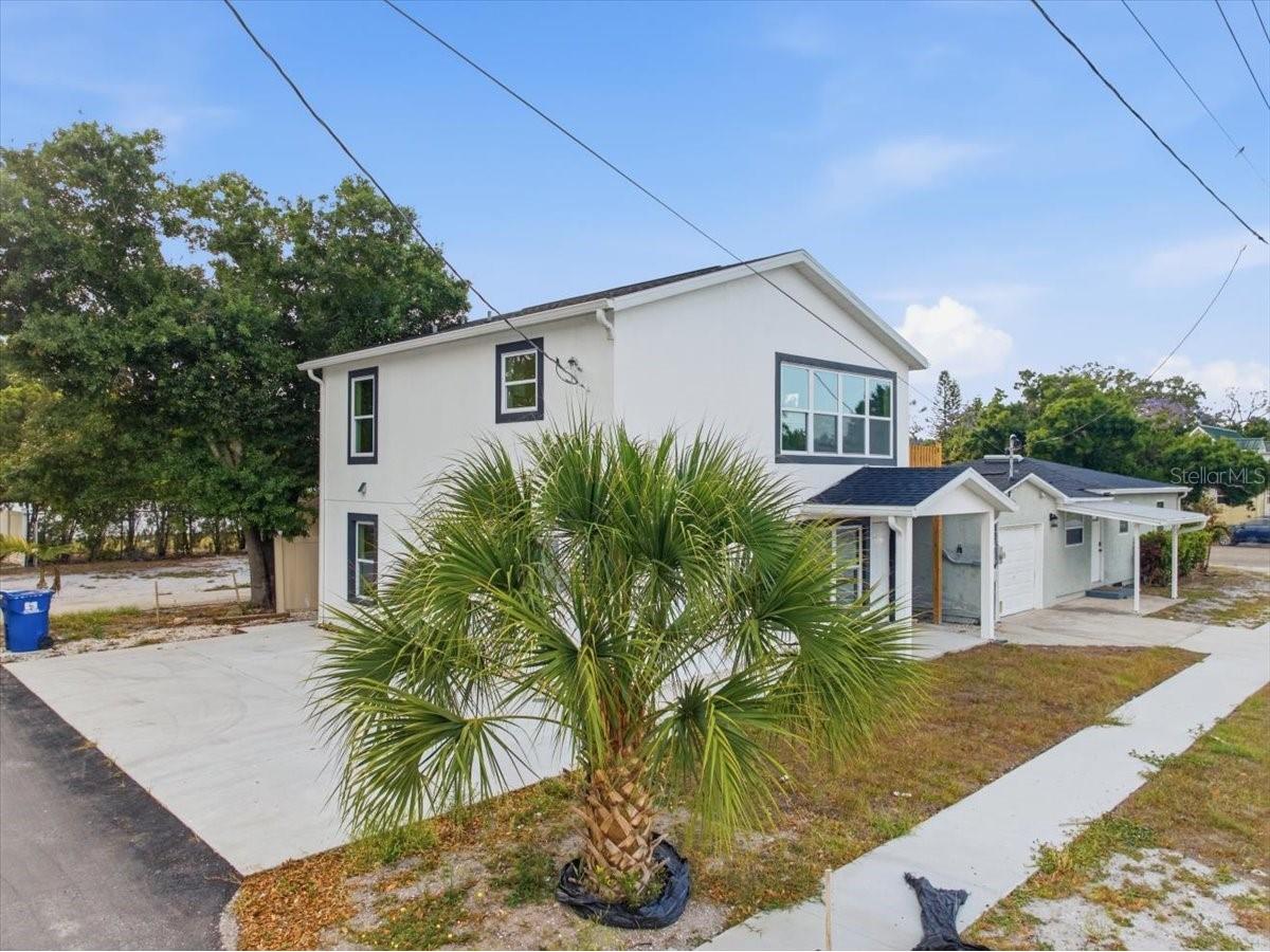 4651 22nd Avenue N Saint Petersburg FL 33713 TB8502652 image1
