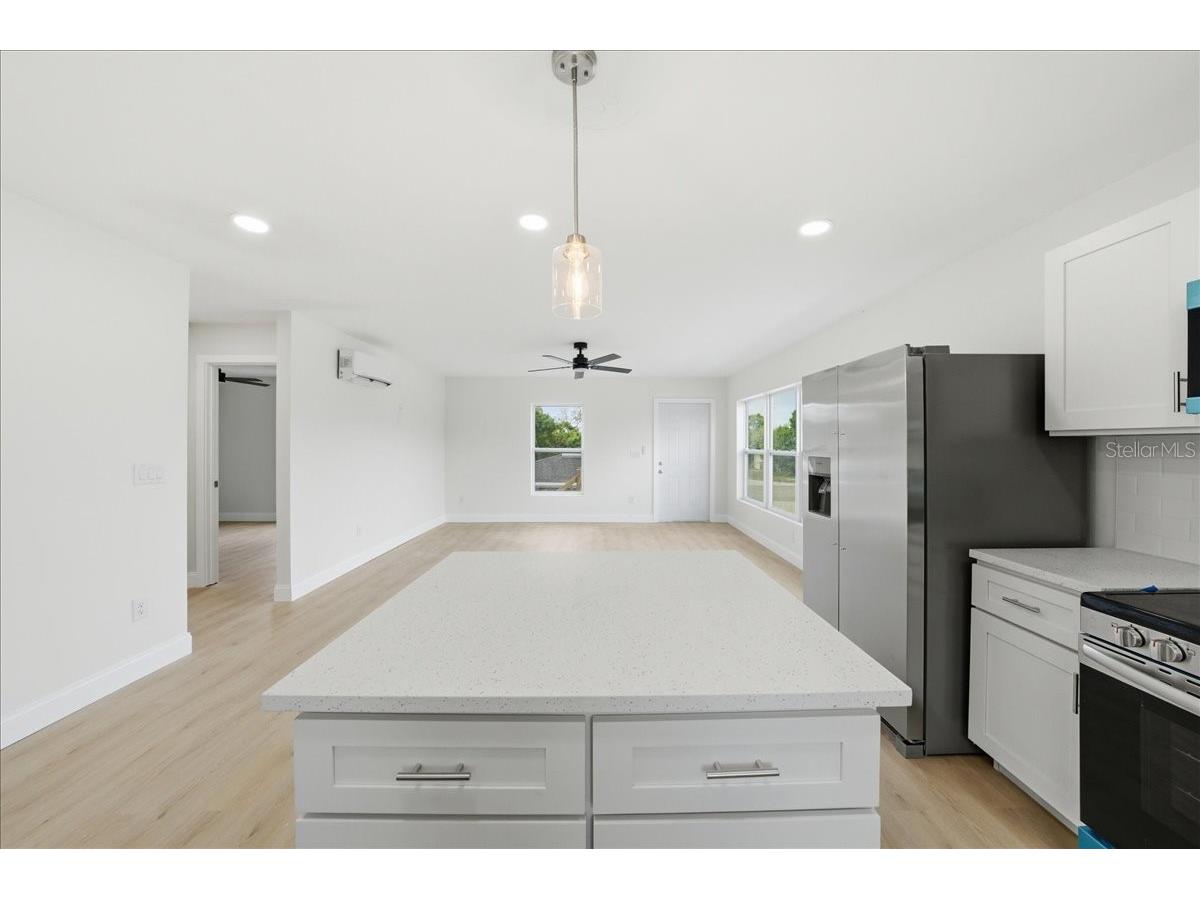 4651 22nd Avenue N Saint Petersburg FL 33713 TB8502652 image48