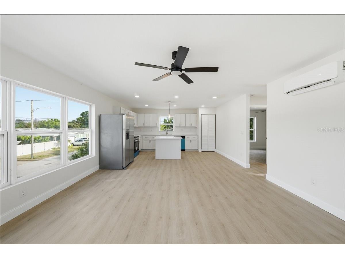 4651 22nd Avenue N Saint Petersburg FL 33713 TB8502652 image64