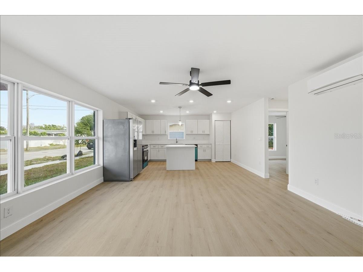 4651 22nd Avenue N Saint Petersburg FL 33713 TB8502652 image69