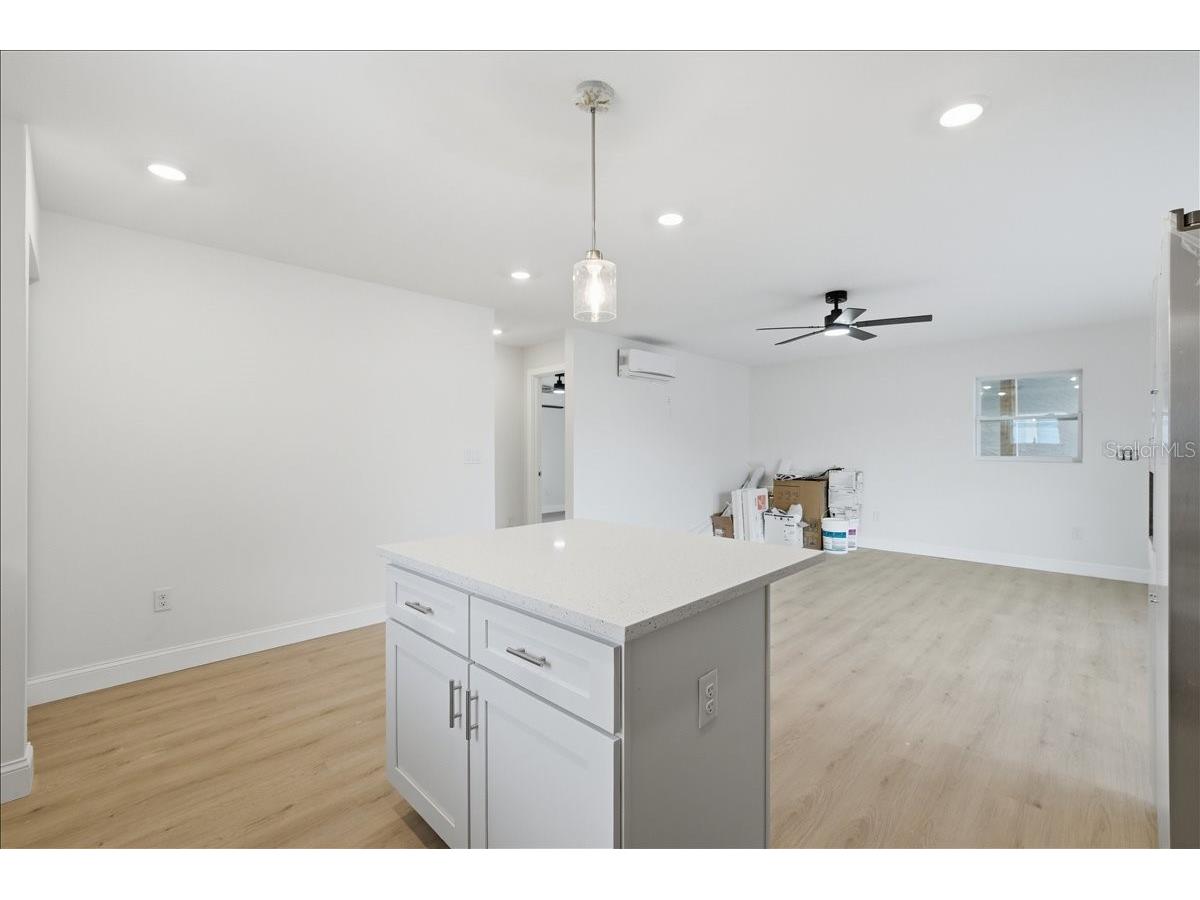 4651 22nd Avenue N Saint Petersburg FL 33713 TB8502652 image79