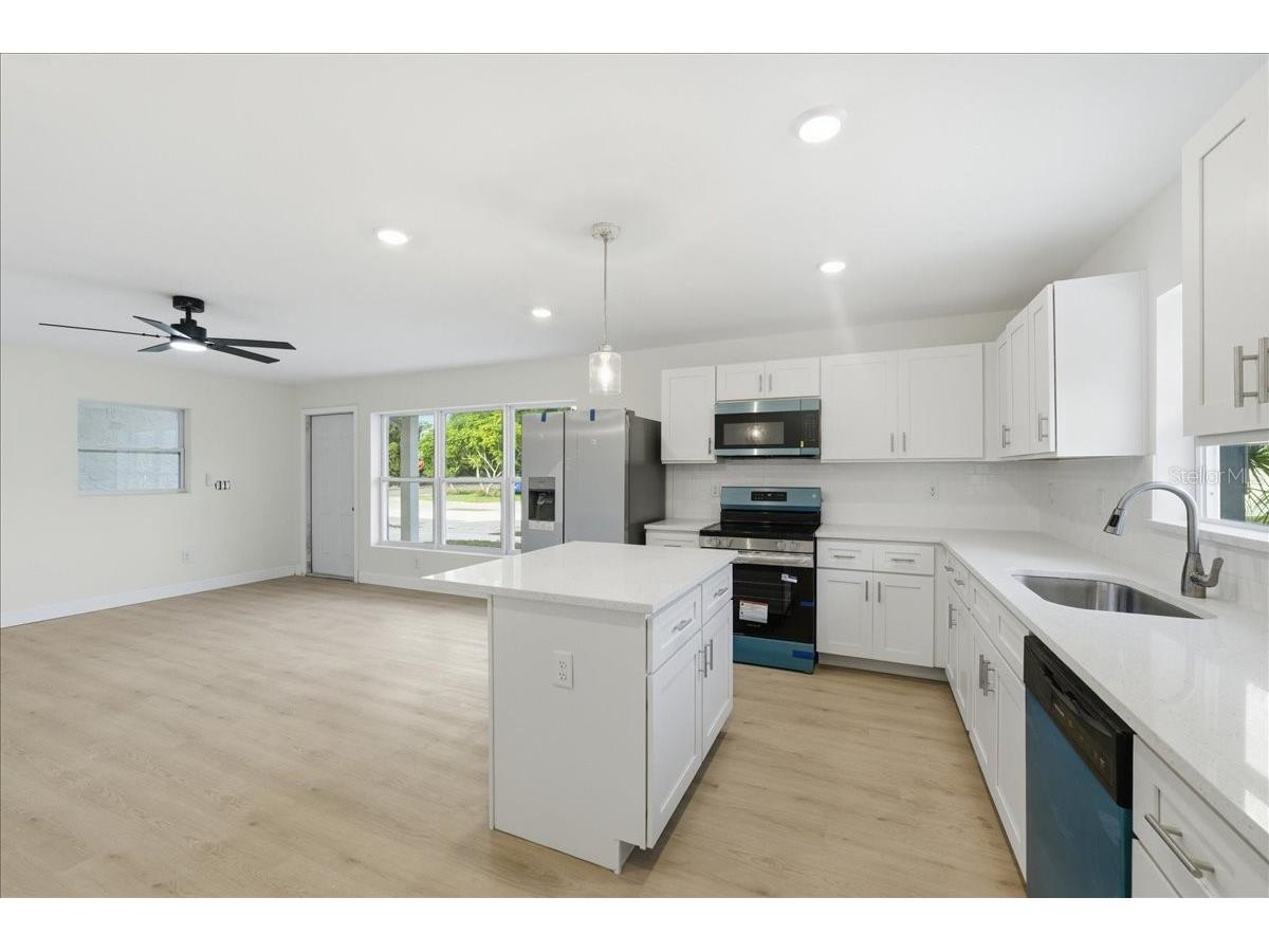 4651 22nd Avenue N Saint Petersburg FL 33713 TB8502652 image82
