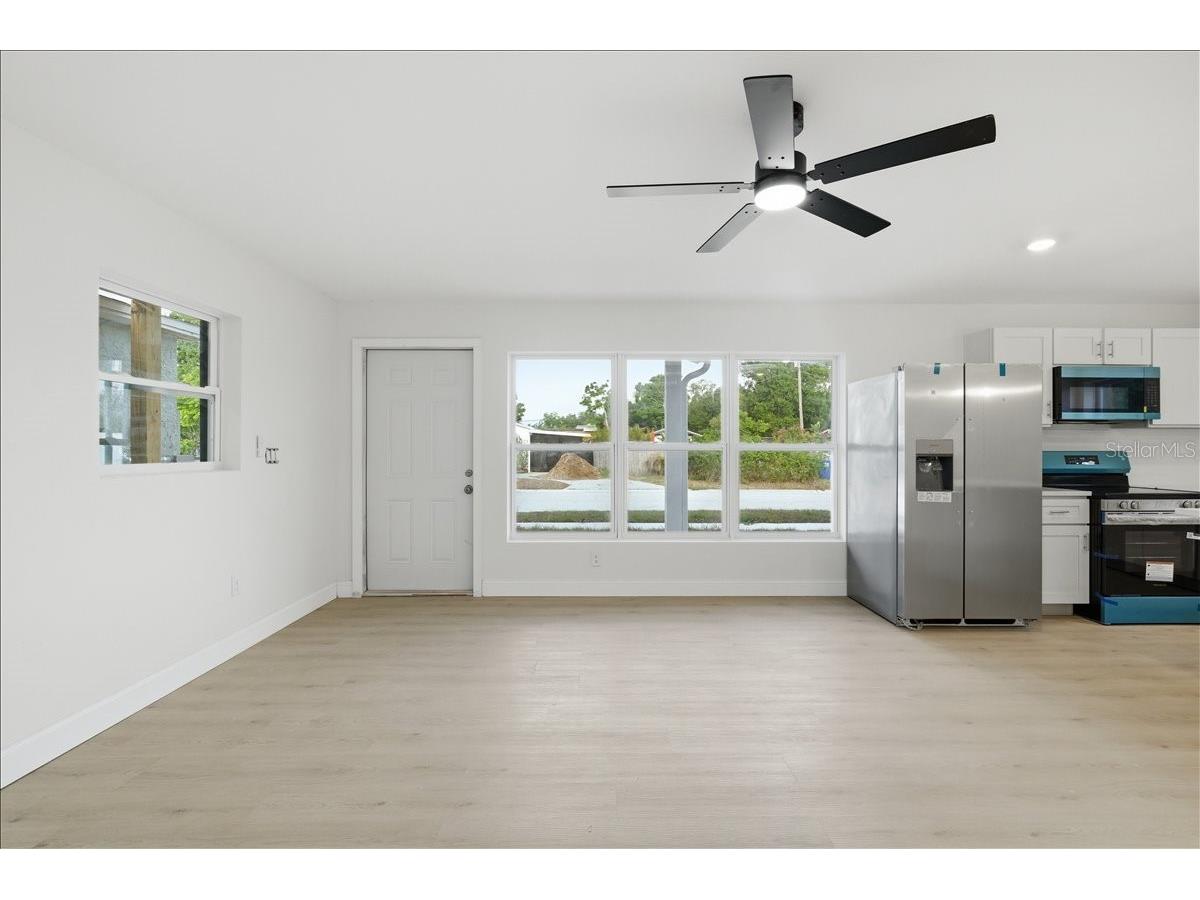 4651 22nd Avenue N Saint Petersburg FL 33713 TB8502652 image90