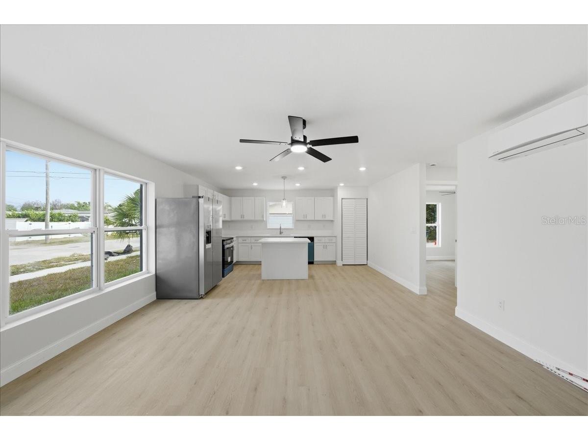 4651 22nd Avenue N Saint Petersburg FL 33713 TB8502652 image96