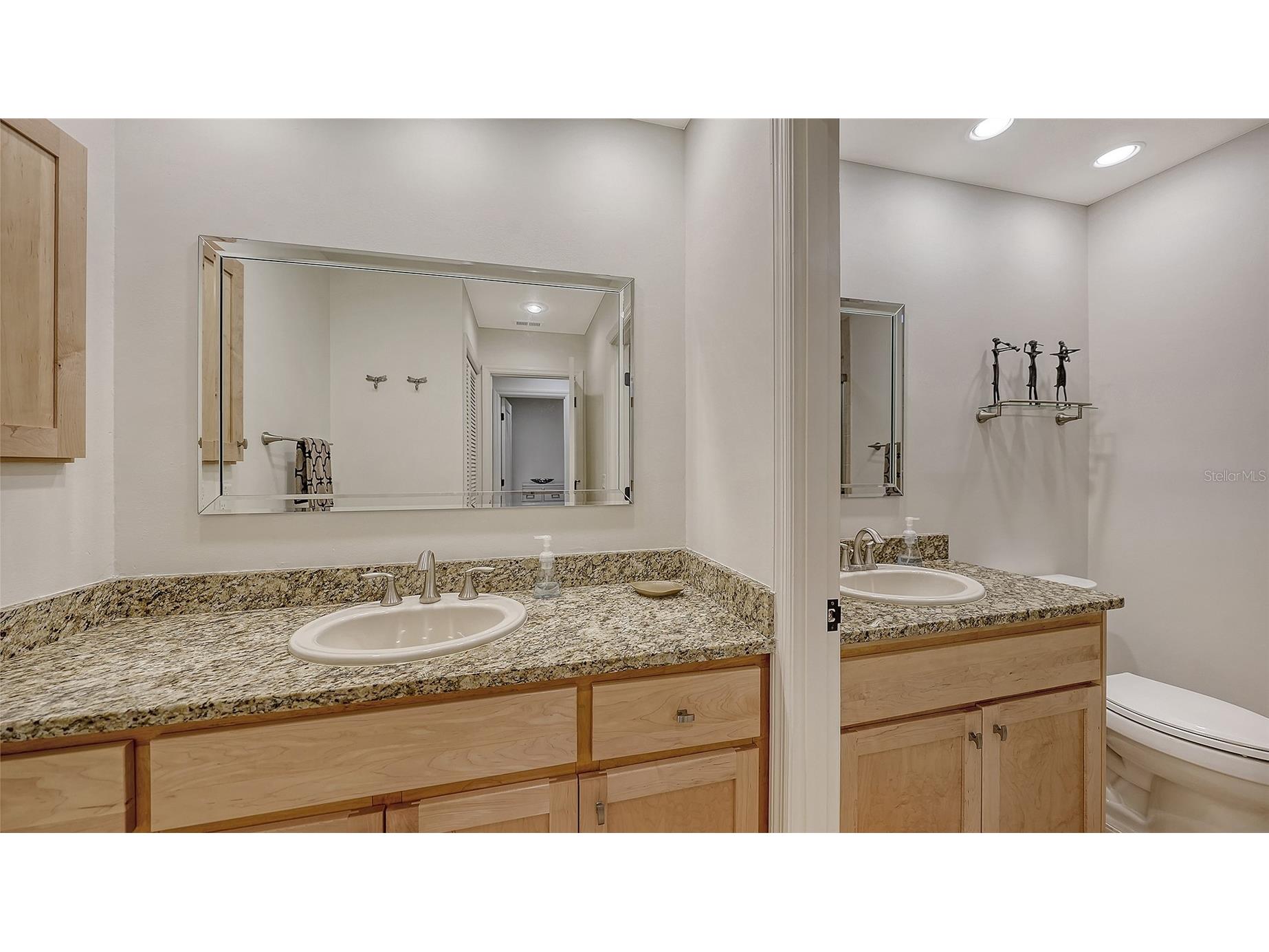 4651 Chandlers Forde #34 Sarasota FL 34235 A4677292 image14