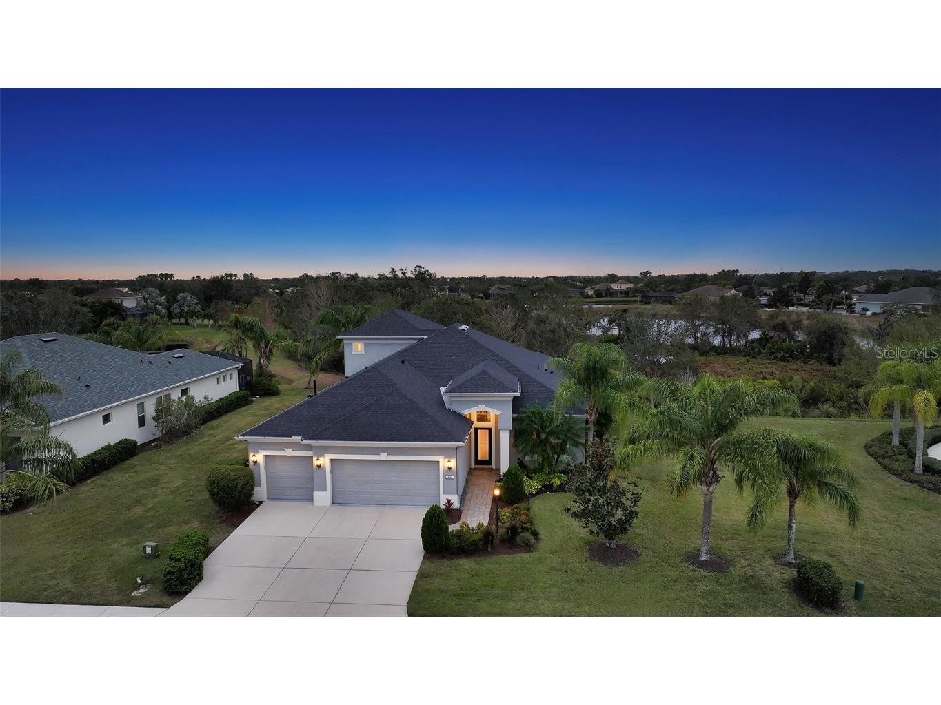 4651 Claremont Park Drive Bradenton FL 34211 A4635687 image1