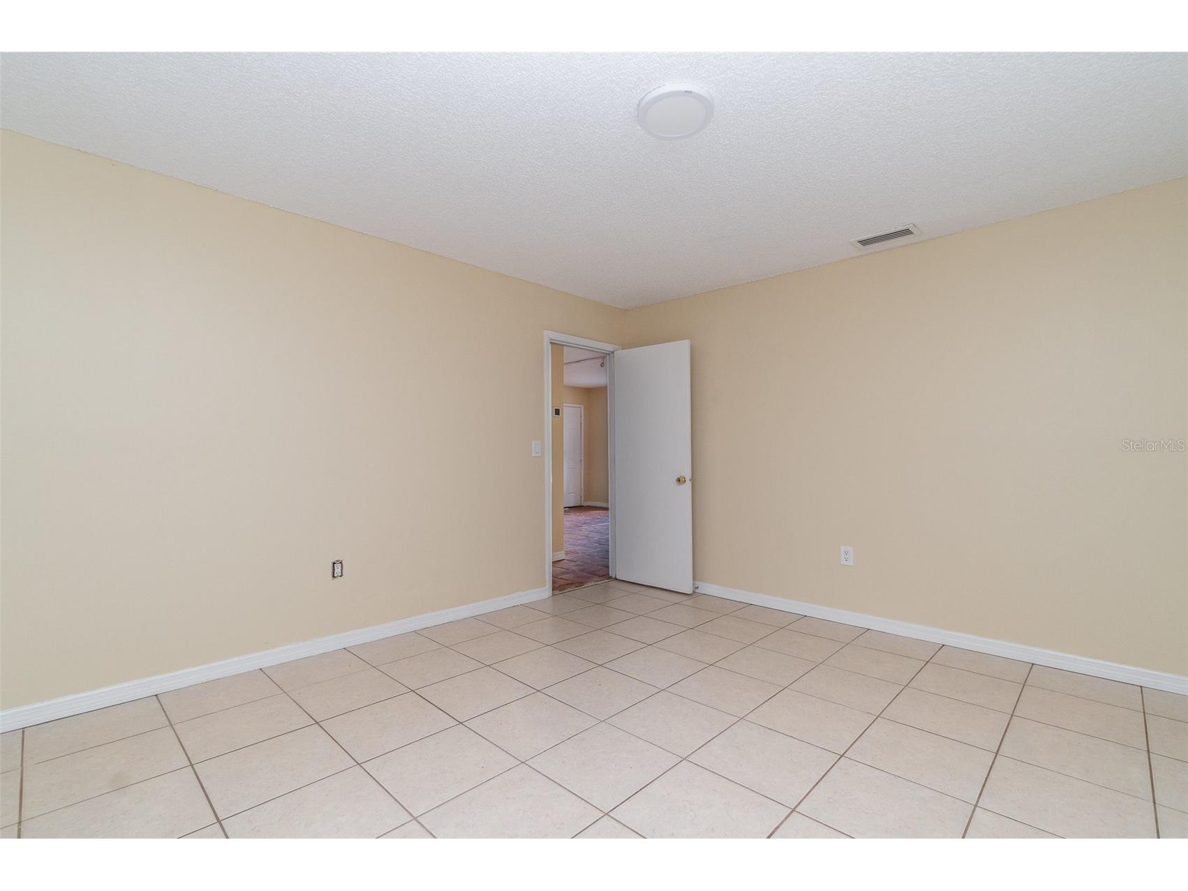 4651 Summerwind Drive #26 Sarasota FL 34234 TB8461473 image18