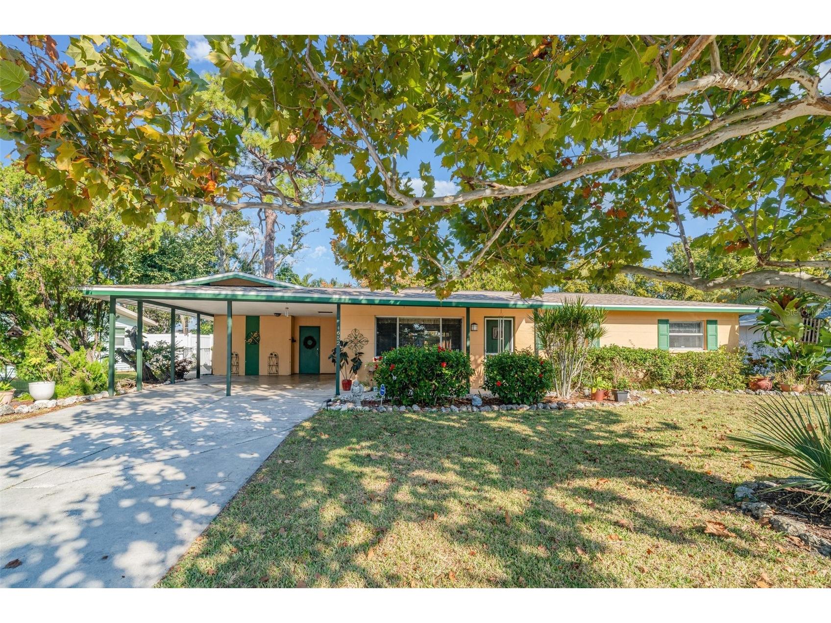 4652 Maceachen Boulevard Sarasota FL 34233 TB8449455 image1