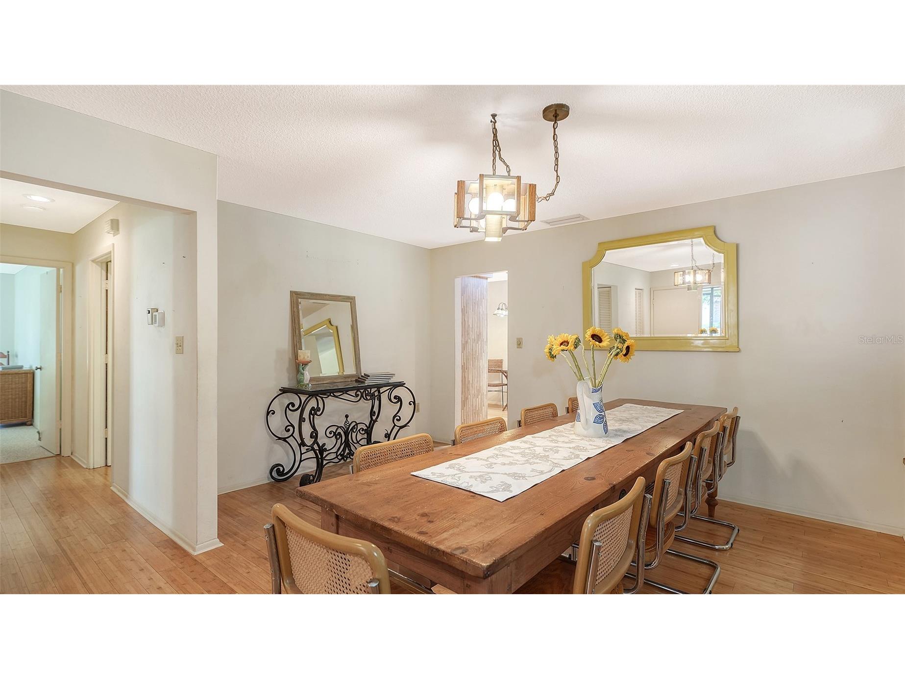 4652 Oak Hollow Drive #19 Sarasota FL 34241 A4696117 image12