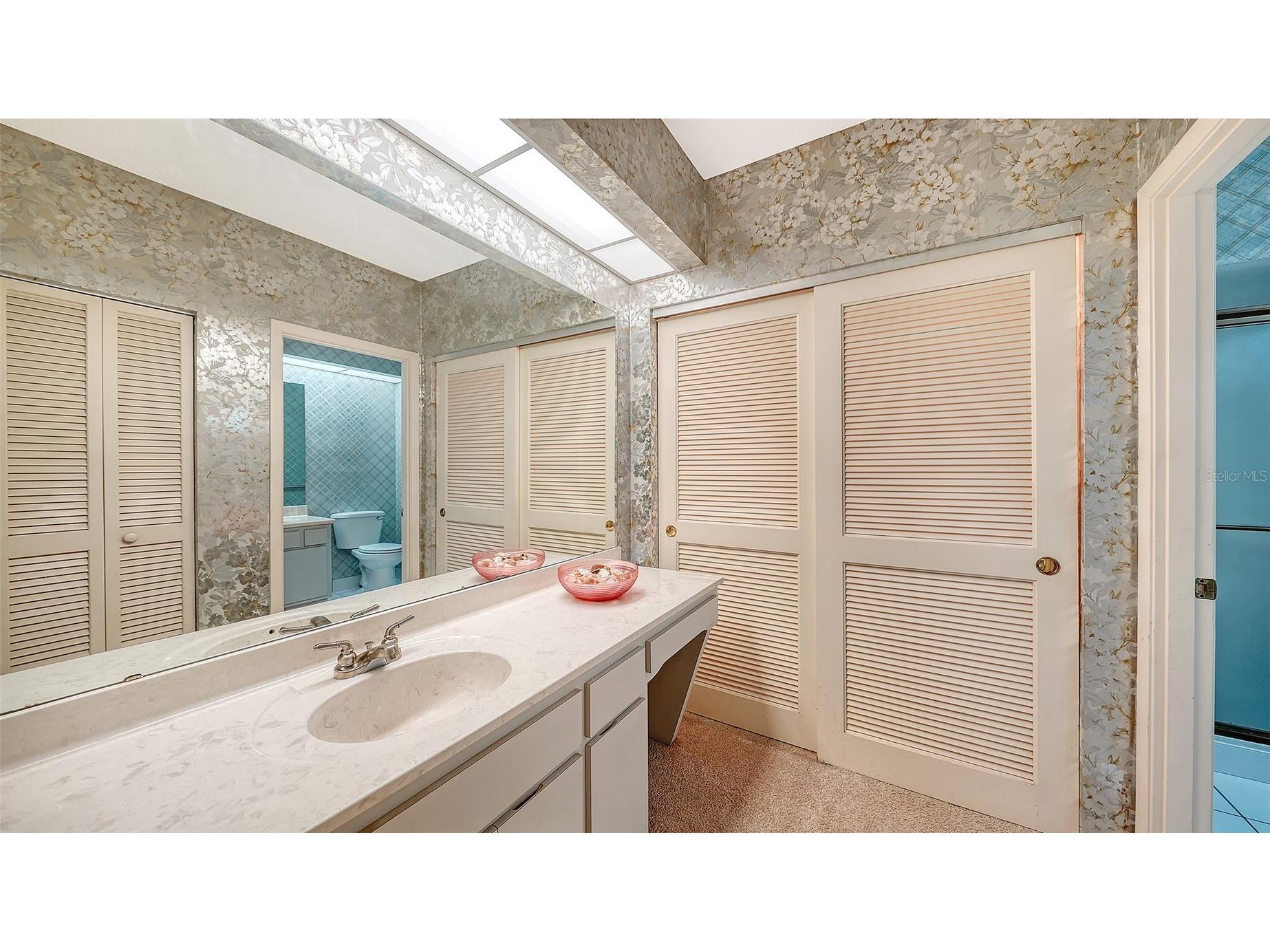 4652 Oak Hollow Drive #19 Sarasota FL 34241 A4696117 image23