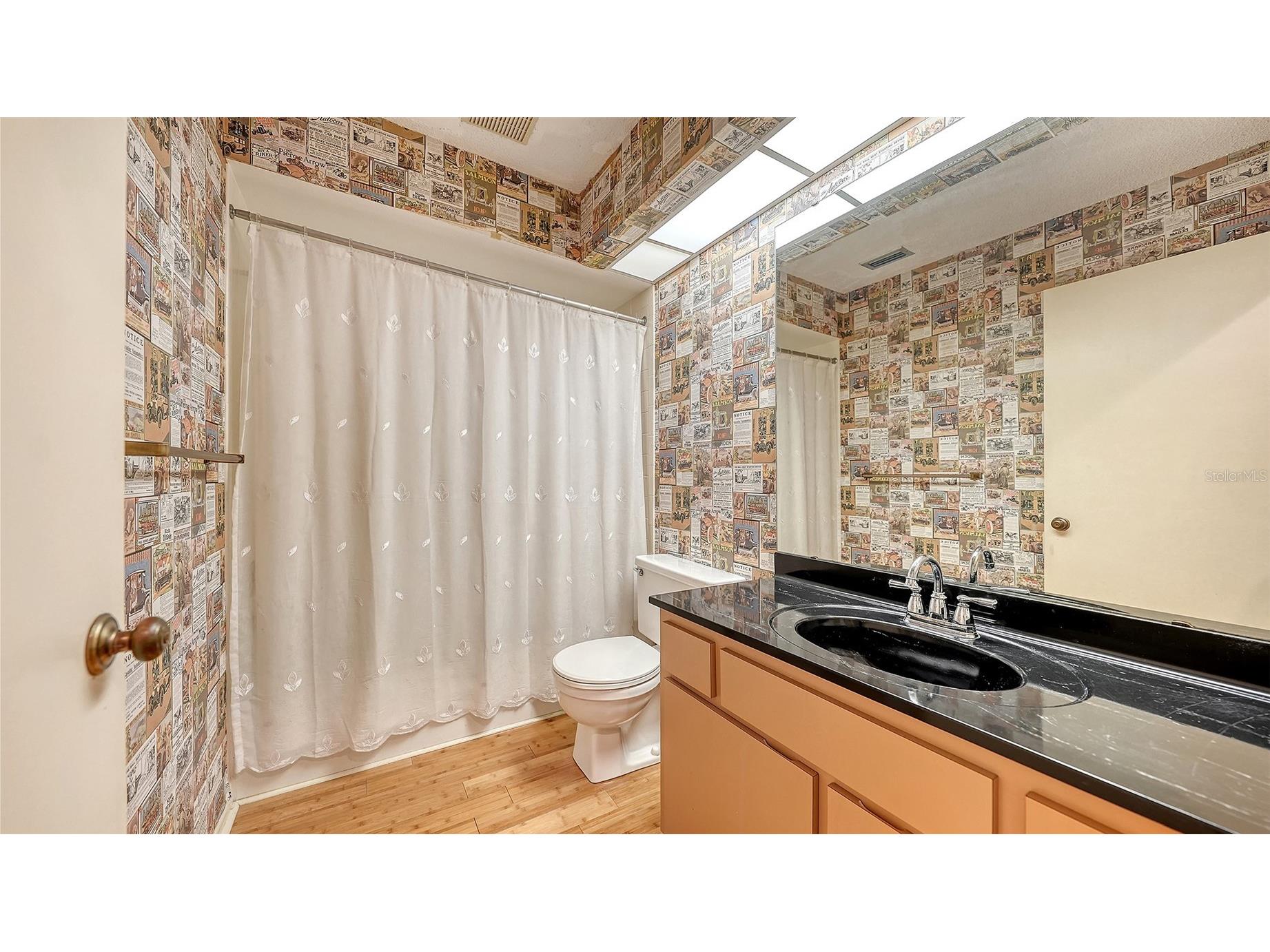 4652 Oak Hollow Drive #19 Sarasota FL 34241 A4696117 image29