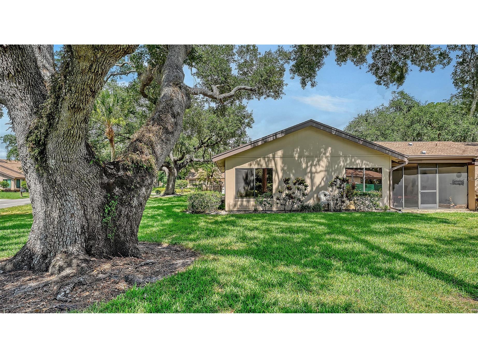 4652 Oak Hollow Drive #19 Sarasota FL 34241 A4696117 image34