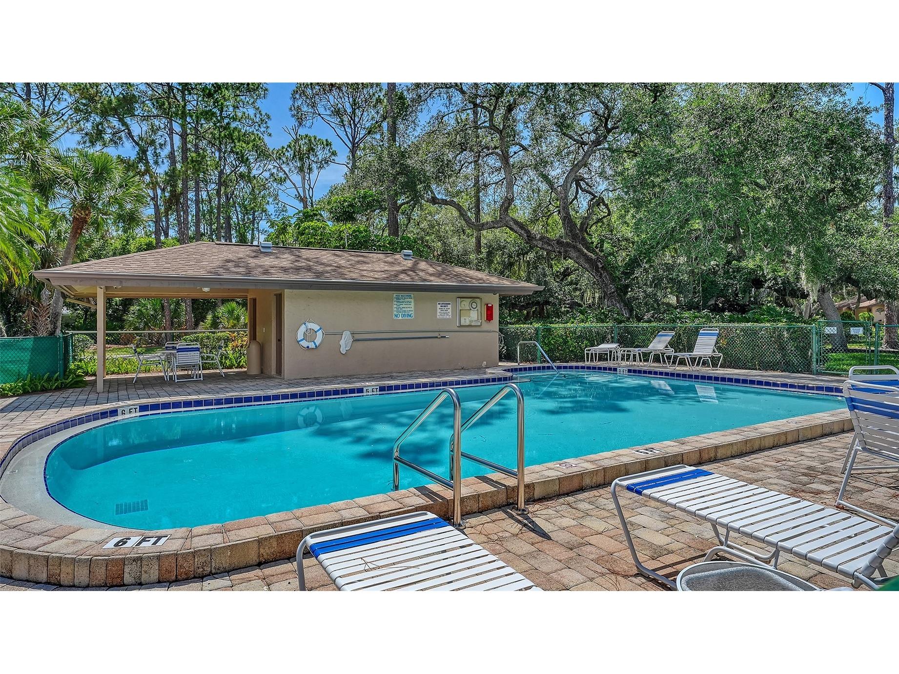4652 Oak Hollow Drive #19 Sarasota FL 34241 A4696117 image35