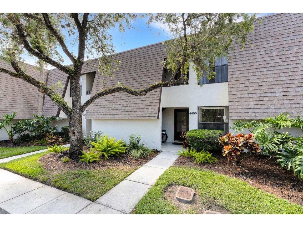 4652 Ringwood Meadow #38 Sarasota FL 34235 A4567396 image1