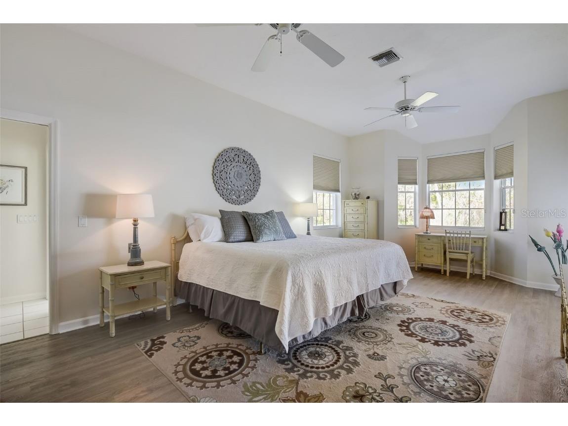 4653 Hadfield Drive Sarasota FL 34235 A4619916 image33