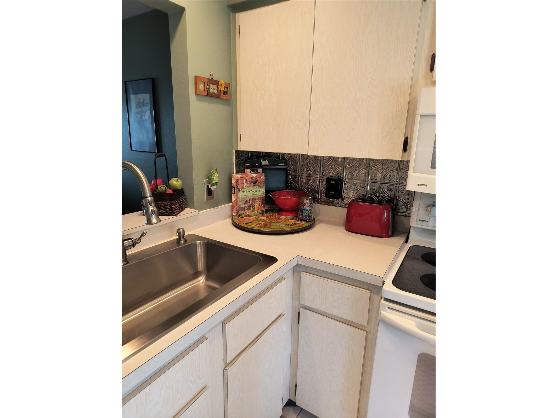 4653 Lake Villa Drive #B Clearwater FL 33762 TB8481300 image12