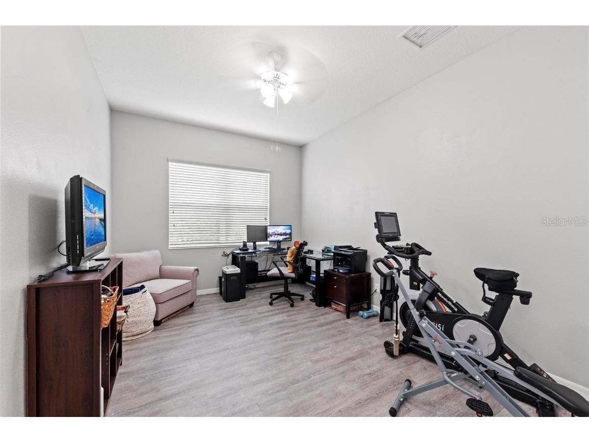 4654 Claremont Park Drive Bradenton FL 34211 A4657689 image46