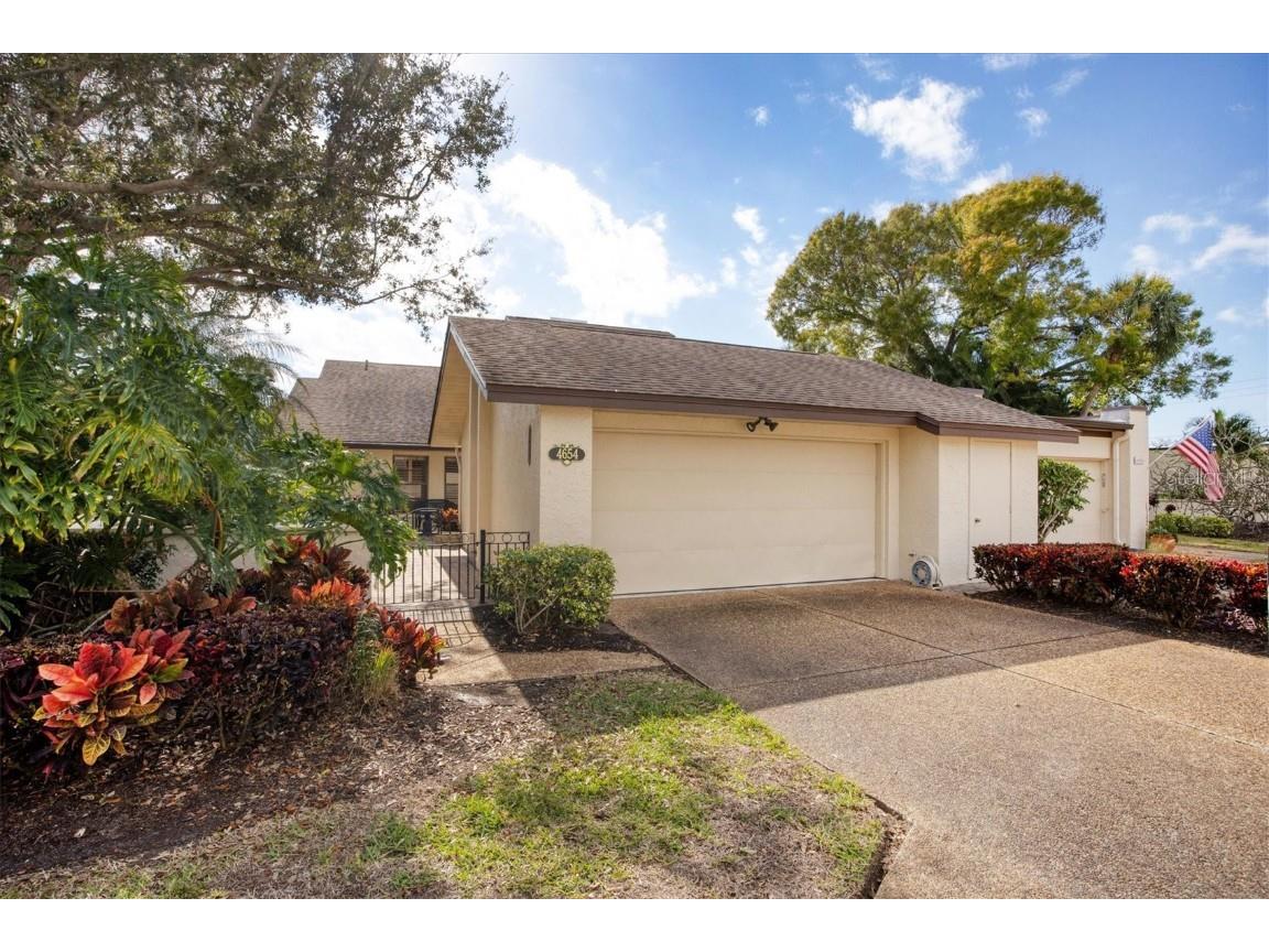 4654 La Jolla Drive Bradenton FL 34210 A4597019 image1