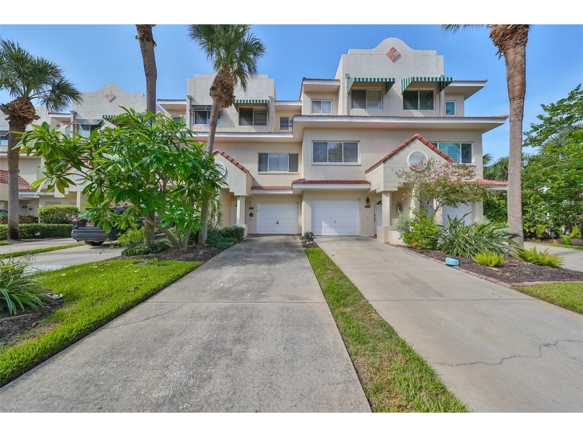 4654 Mirabella Court Saint Pete Beach FL 33706 - BOCA CIEGA BAY U8253607 image1
