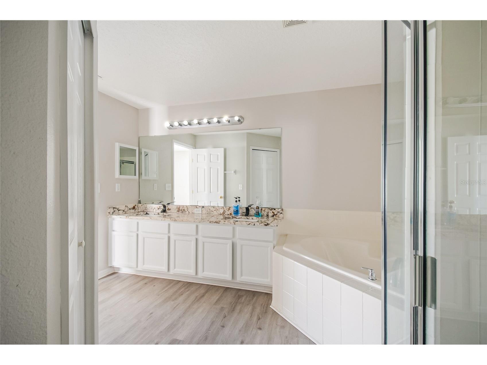 4655 Doral Park Avenue Kissimmee FL 34758 O6377175 image35