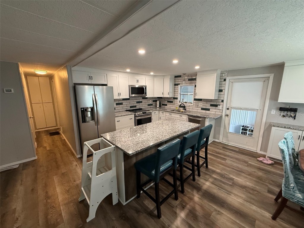 4655 Madison Avenue Zephyrhills FL 33541 TB8451483 image2