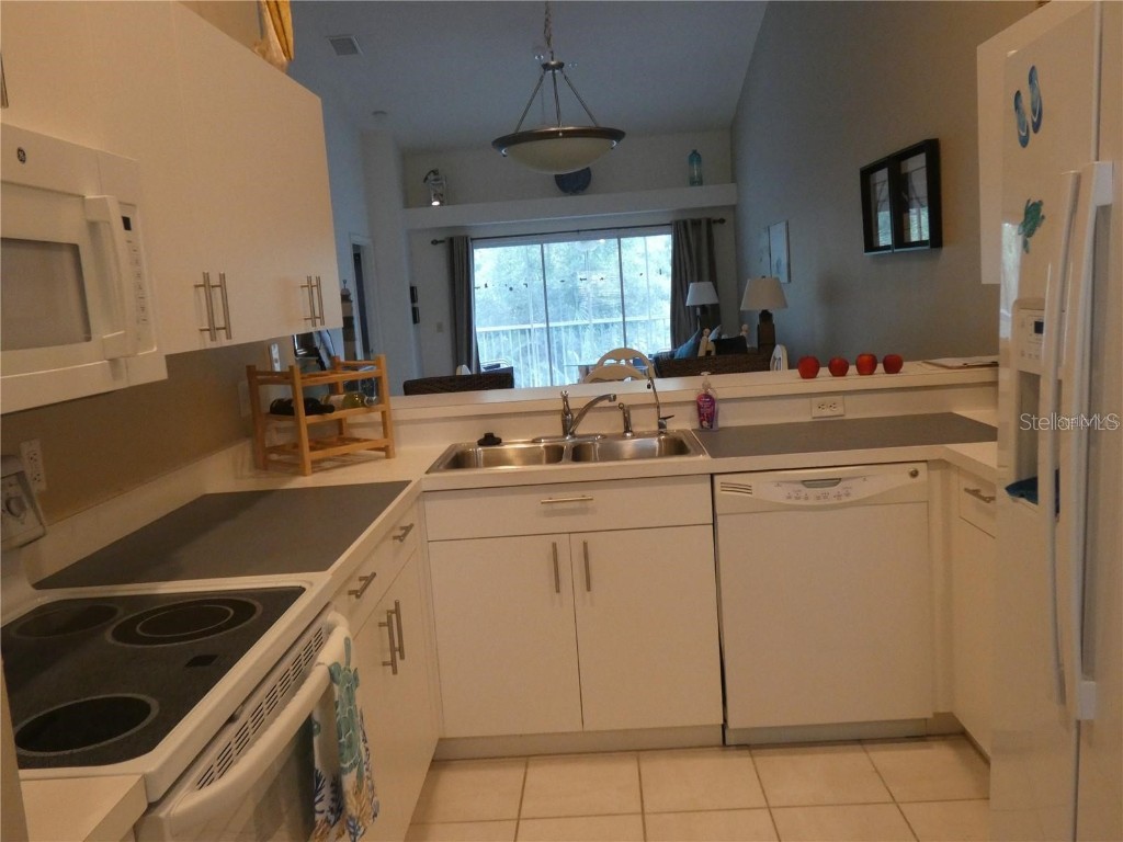 4655 Tower Hill Lane #2424 Sarasota FL 34238 A4667313 image3