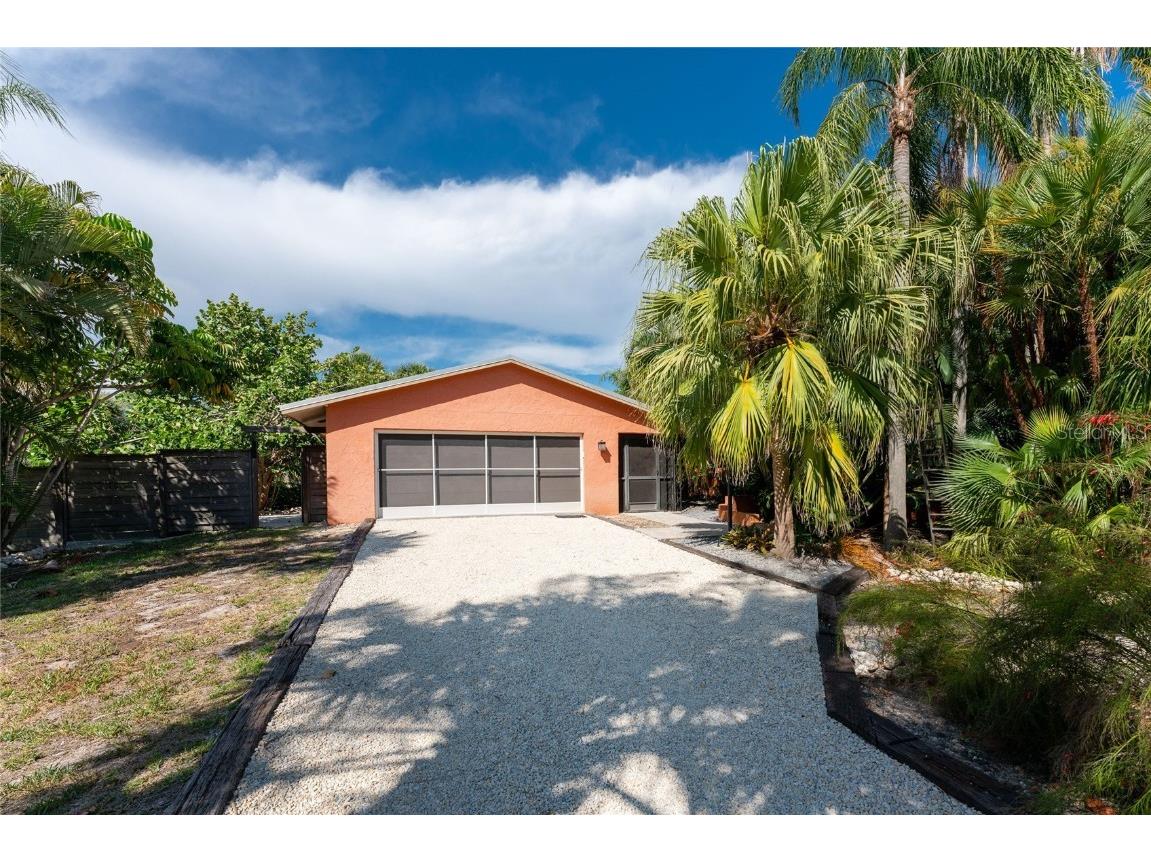 4656 Pompano St Placida FL 33946 - AMBERJACK CREEK D6134148 image1