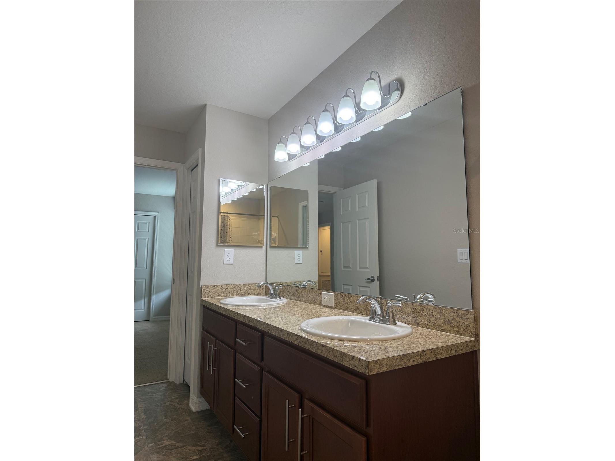 4656 Vignette Sarasota FL 34240 A4691188 image23