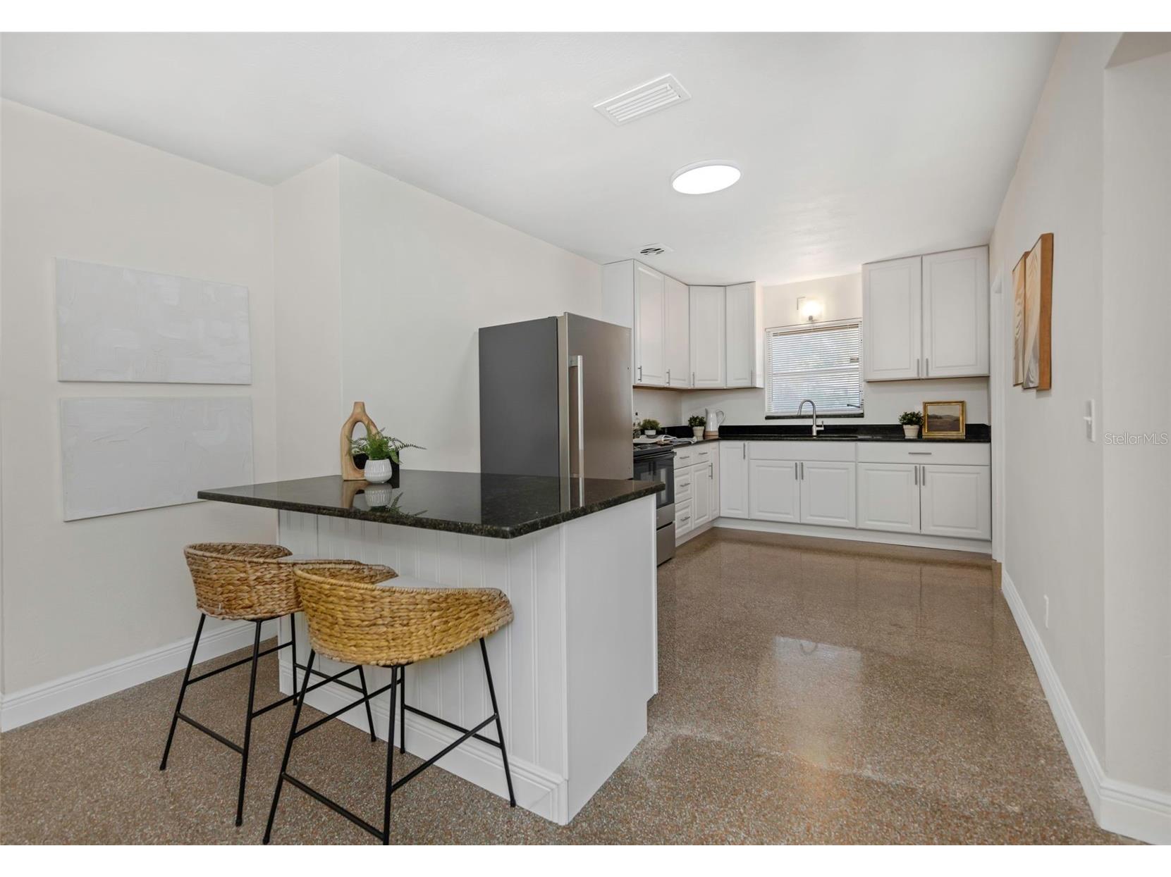 4658 25th Avenue S Saint Petersburg FL 33711 TB8506332 image5