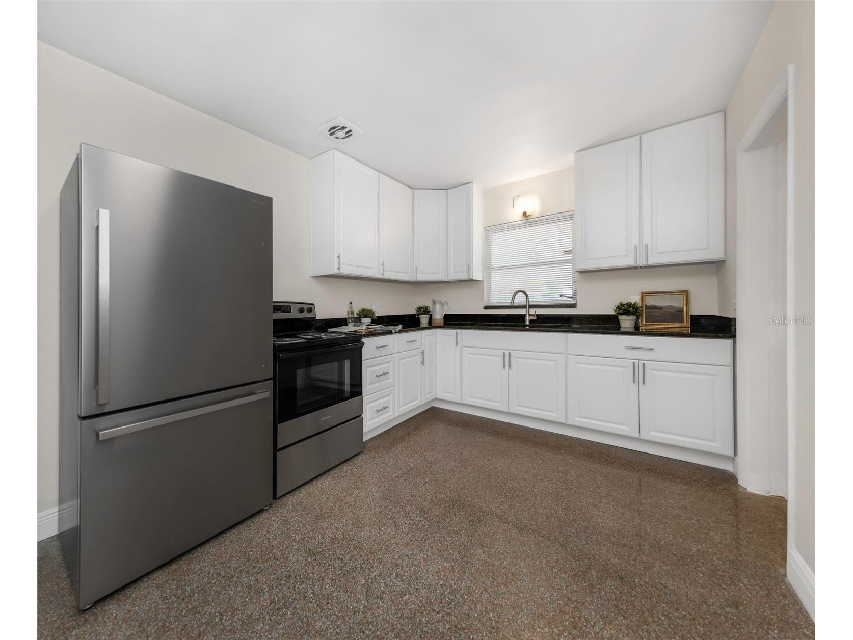 4658 25th Avenue S Saint Petersburg FL 33711 TB8506332 image6