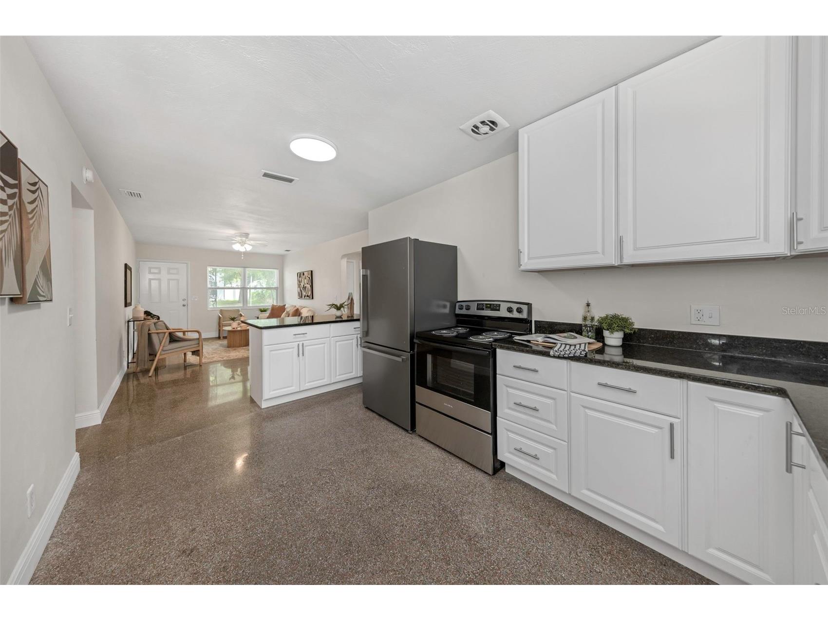 4658 25th Avenue S Saint Petersburg FL 33711 TB8506332 image8