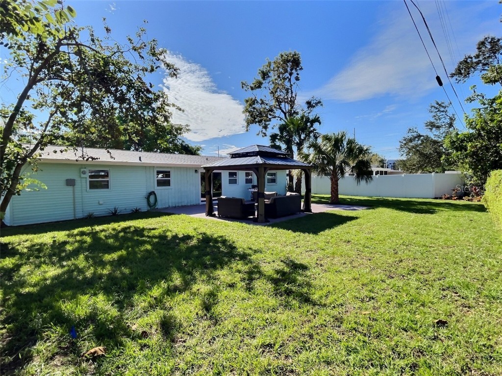 4658 Maceachen Boulevard Sarasota FL 34233 A4570859 image2