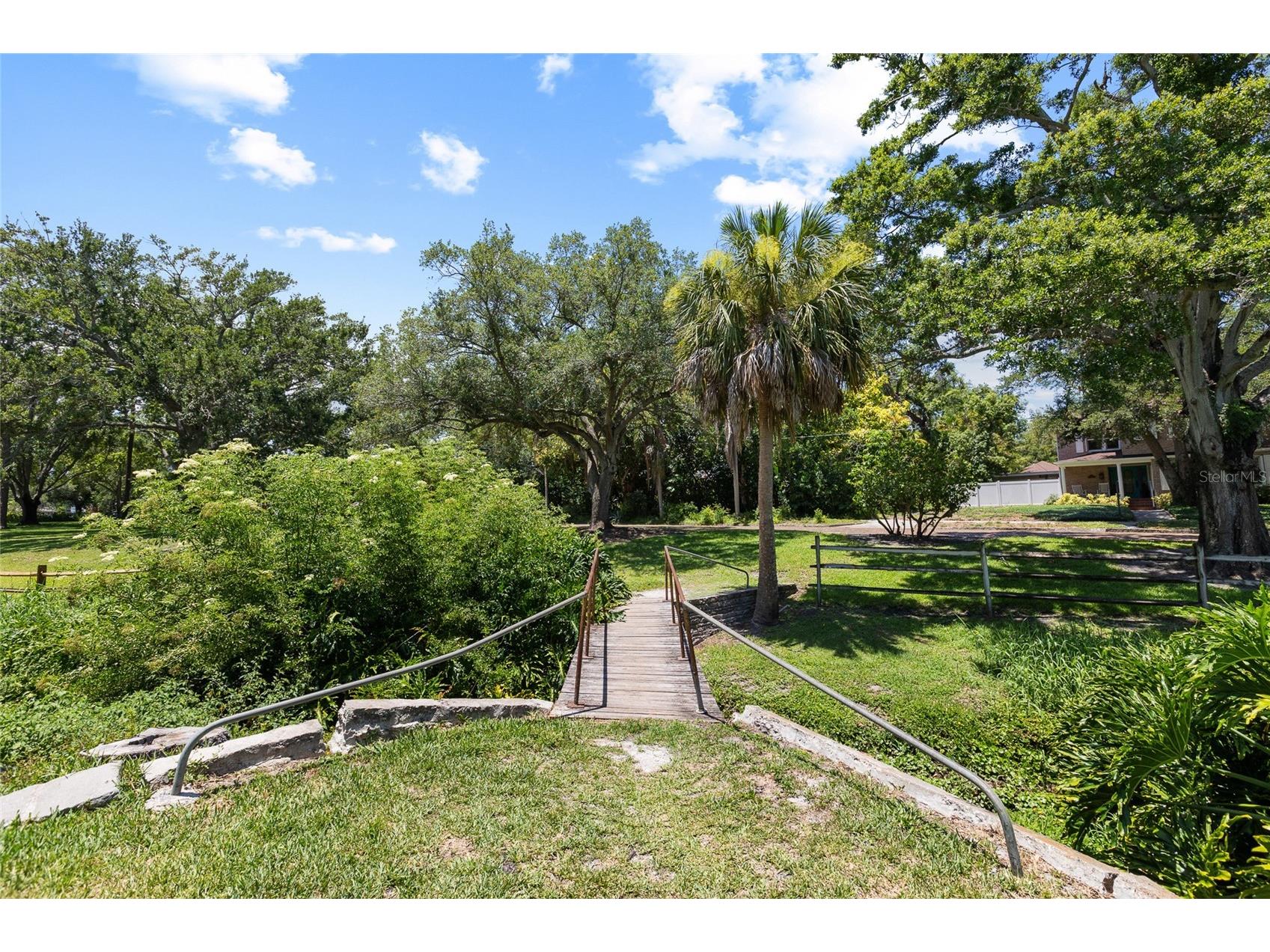 466 36th Avenue N Saint Petersburg FL 33704 TB8511377 image49